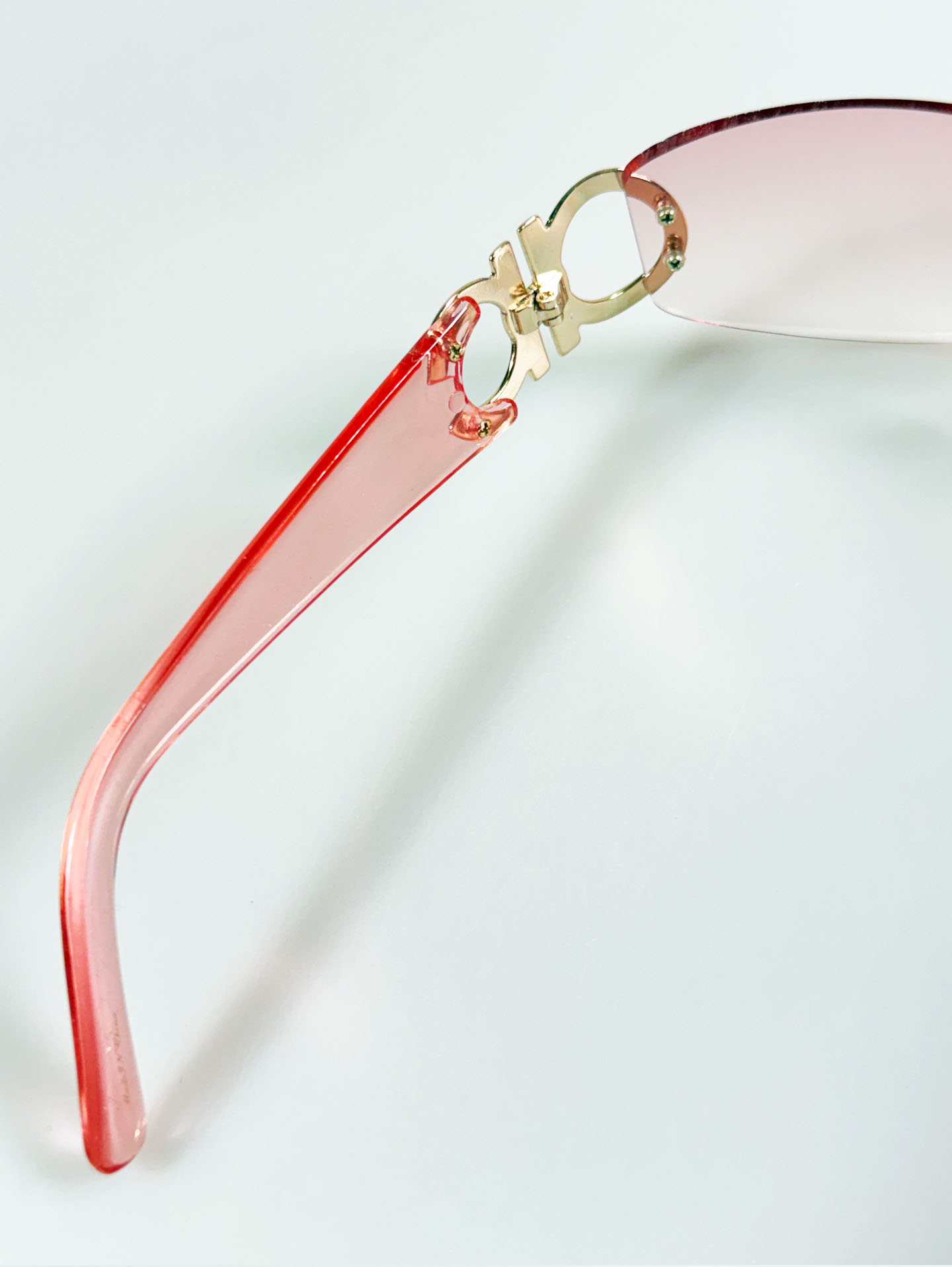 CAPRIO Rimless Square Pink Tint Metal Sunglasses