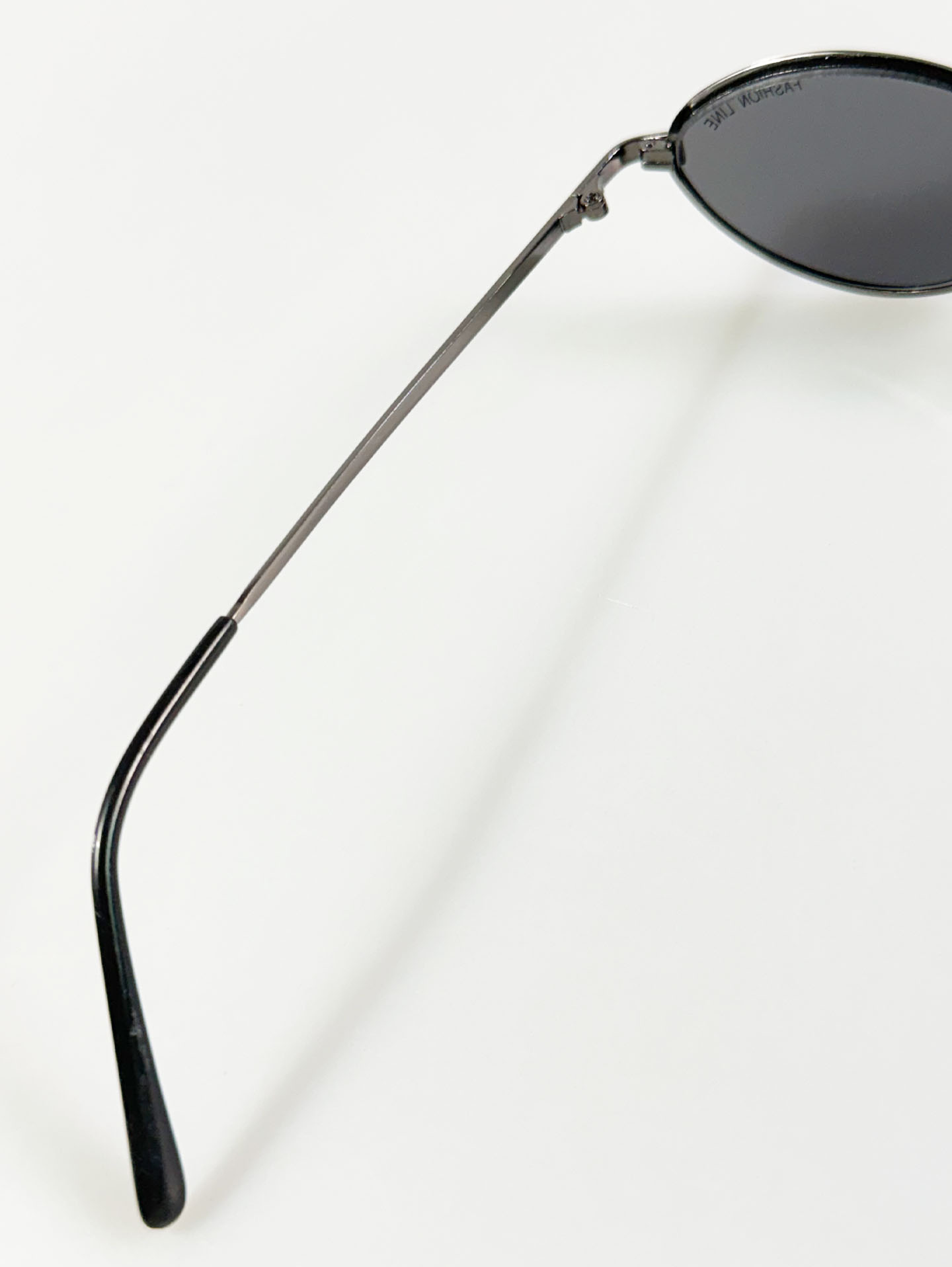 90's FASHION LINE Gunmetal Slim Oval Sunglasses