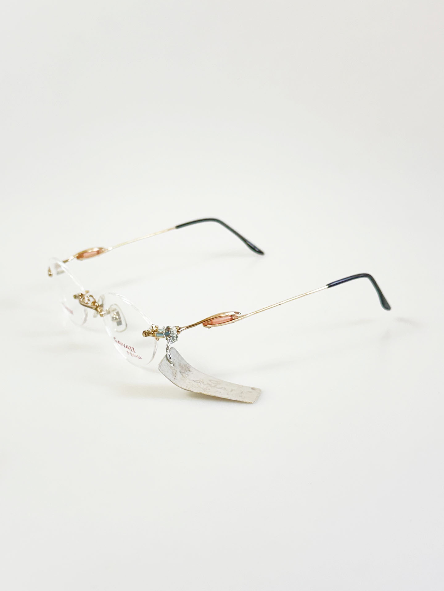 GAWAII Gold Rimless Oval Titanium Frame Glasses