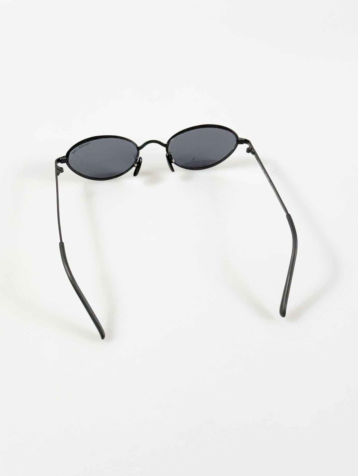 90's FASHION LINE Matte Black Slim Oval Metal Sunglasses