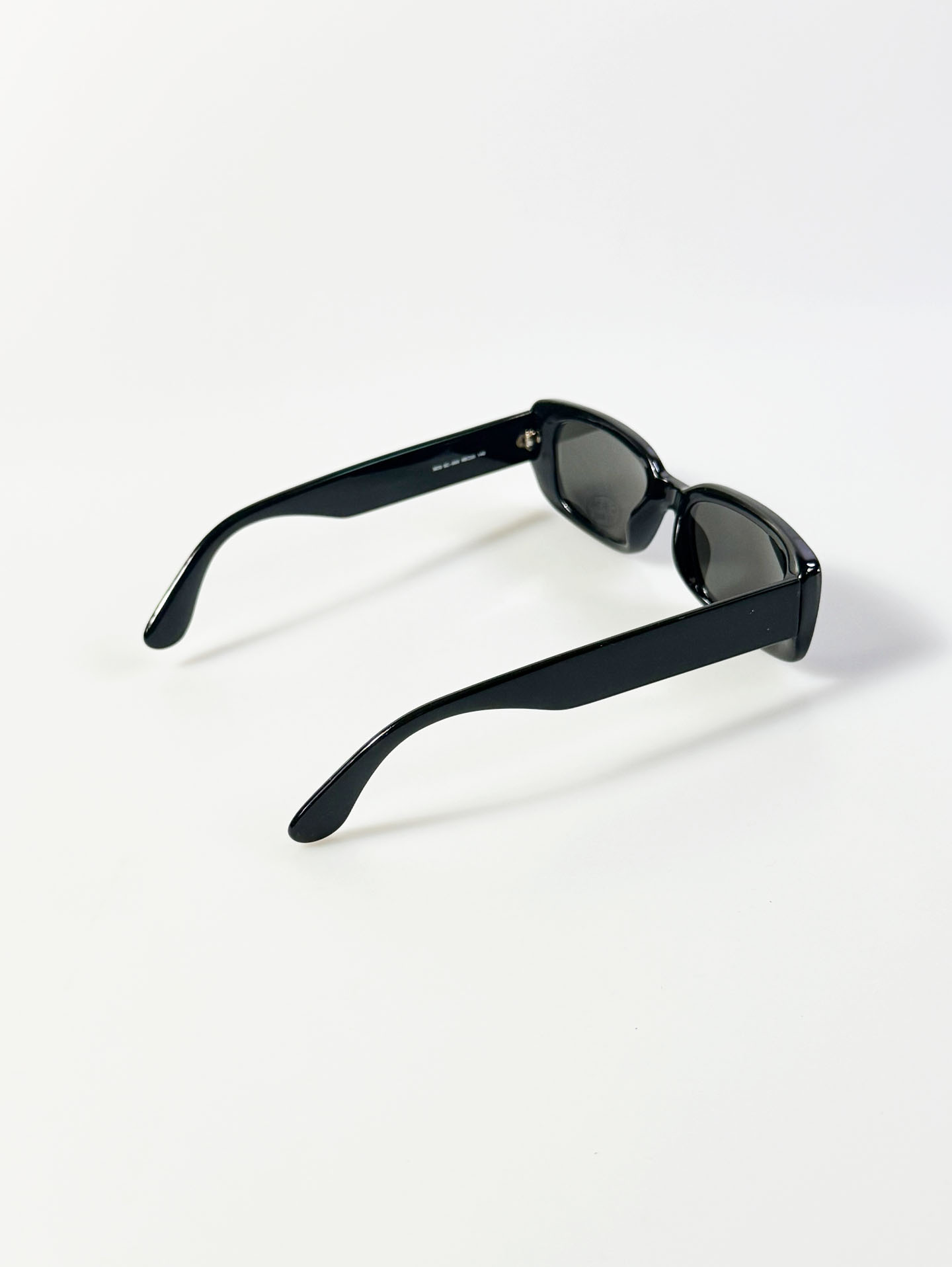 BELCANTO Bold Black Square Frame Sunglasses