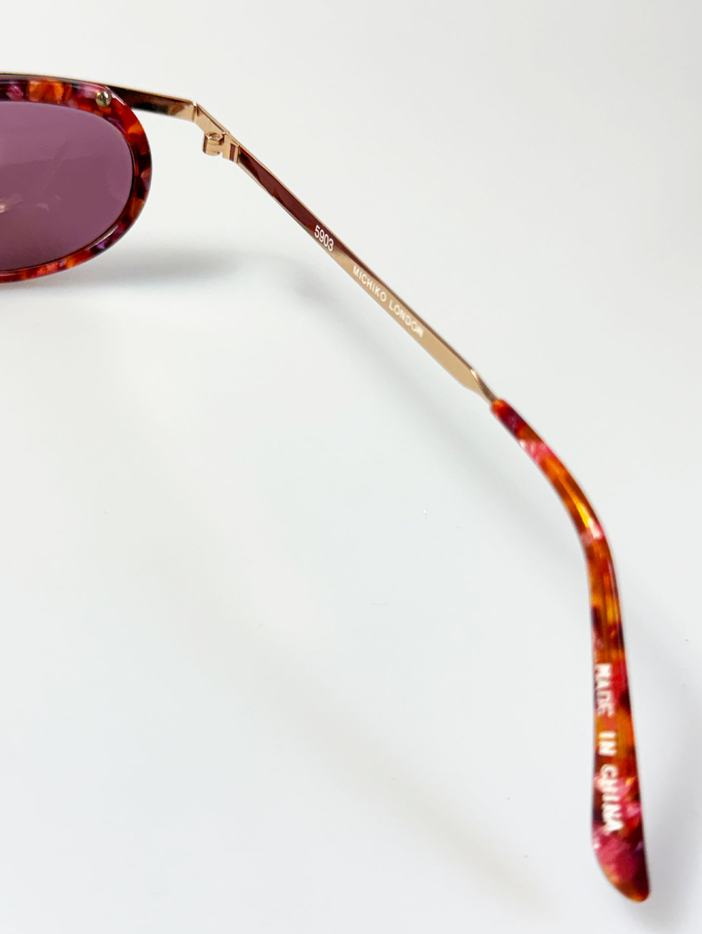 90's MICHIKO LONDON Tortoiseshell Oval Gold Metal Tint Sunglasses