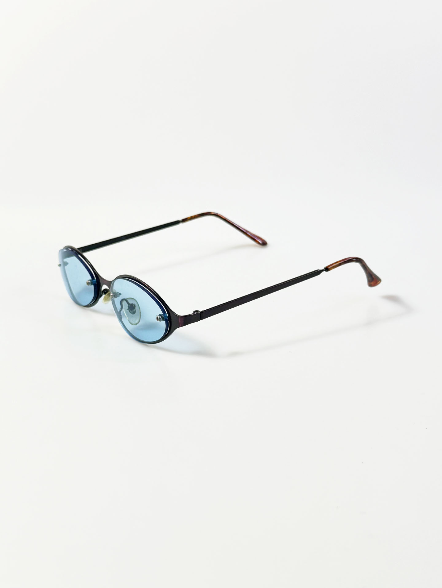 90's Slim Oval Metal Frame Tint Sunglasses