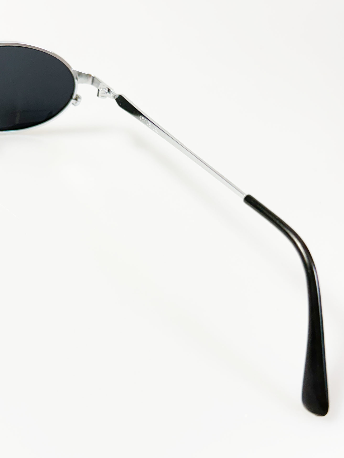 90's VIRGINIA Silver Slim Oval Metal Sunglasses