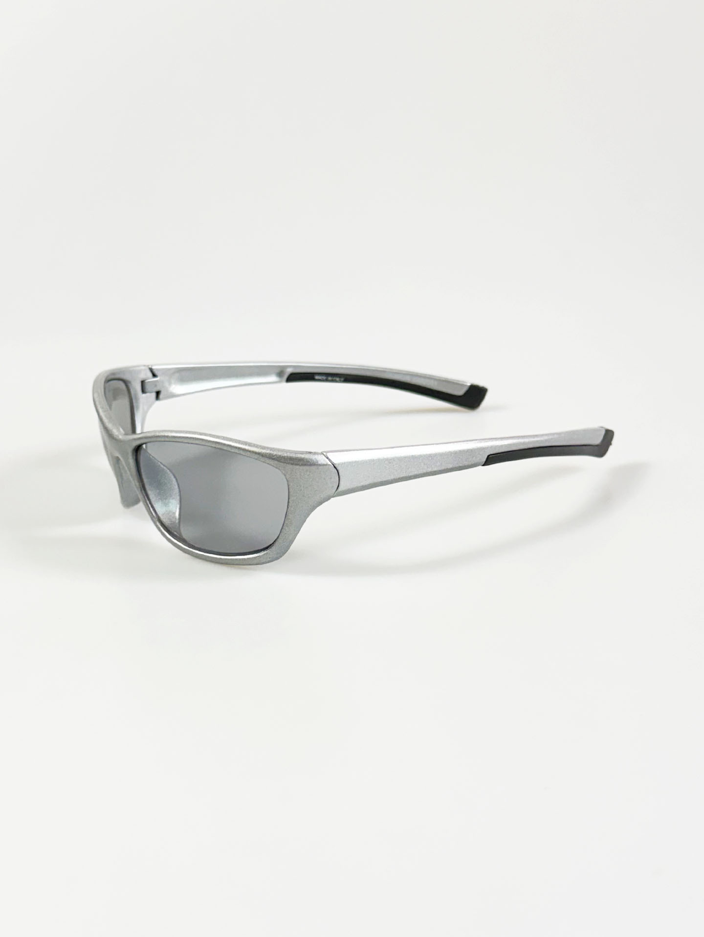 90's Silver Slim Oval Metal Tint Sunglasses