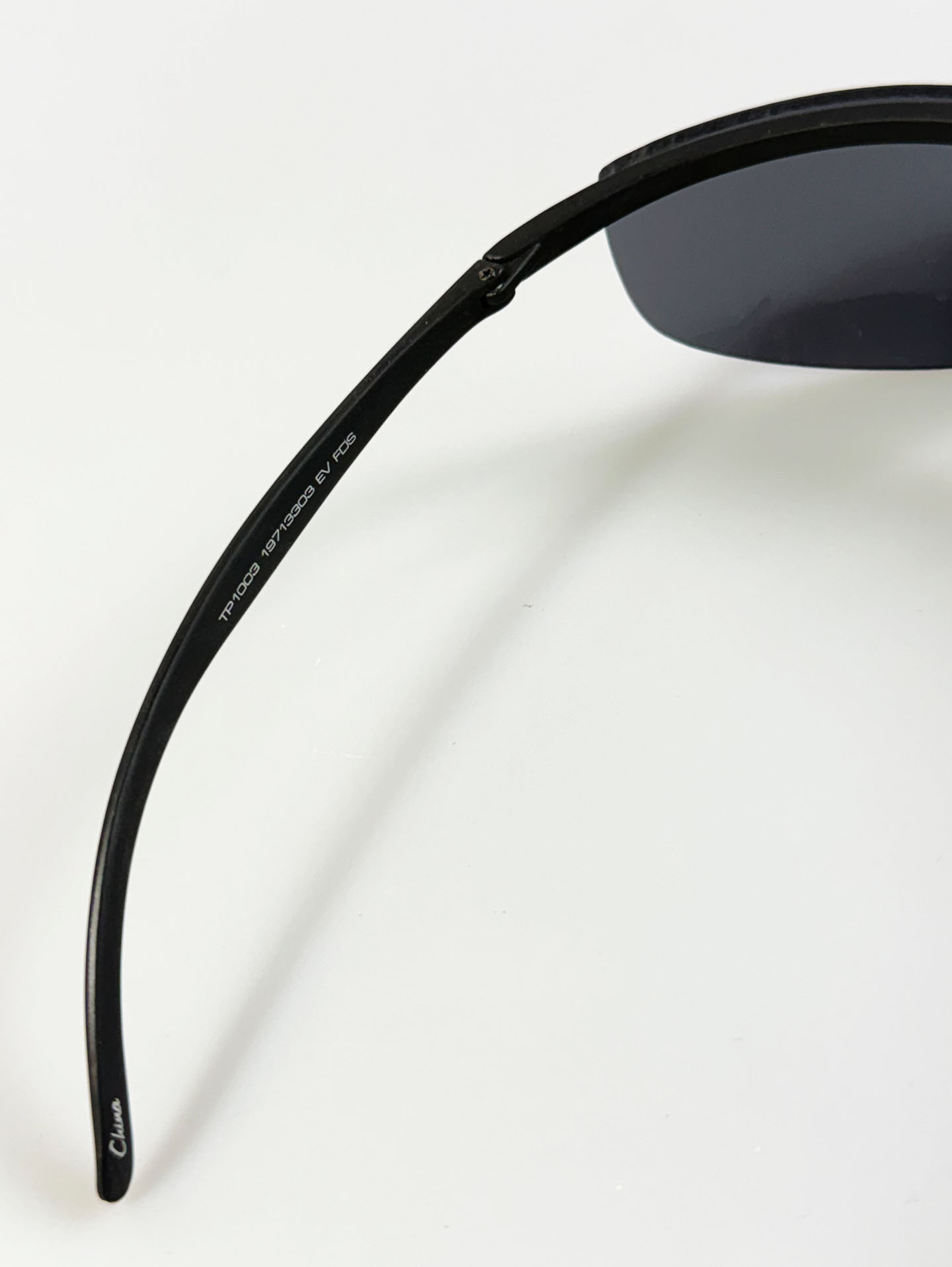 FOSTER GRANT Matte Black Semi-Rimless Square Sunglasses
