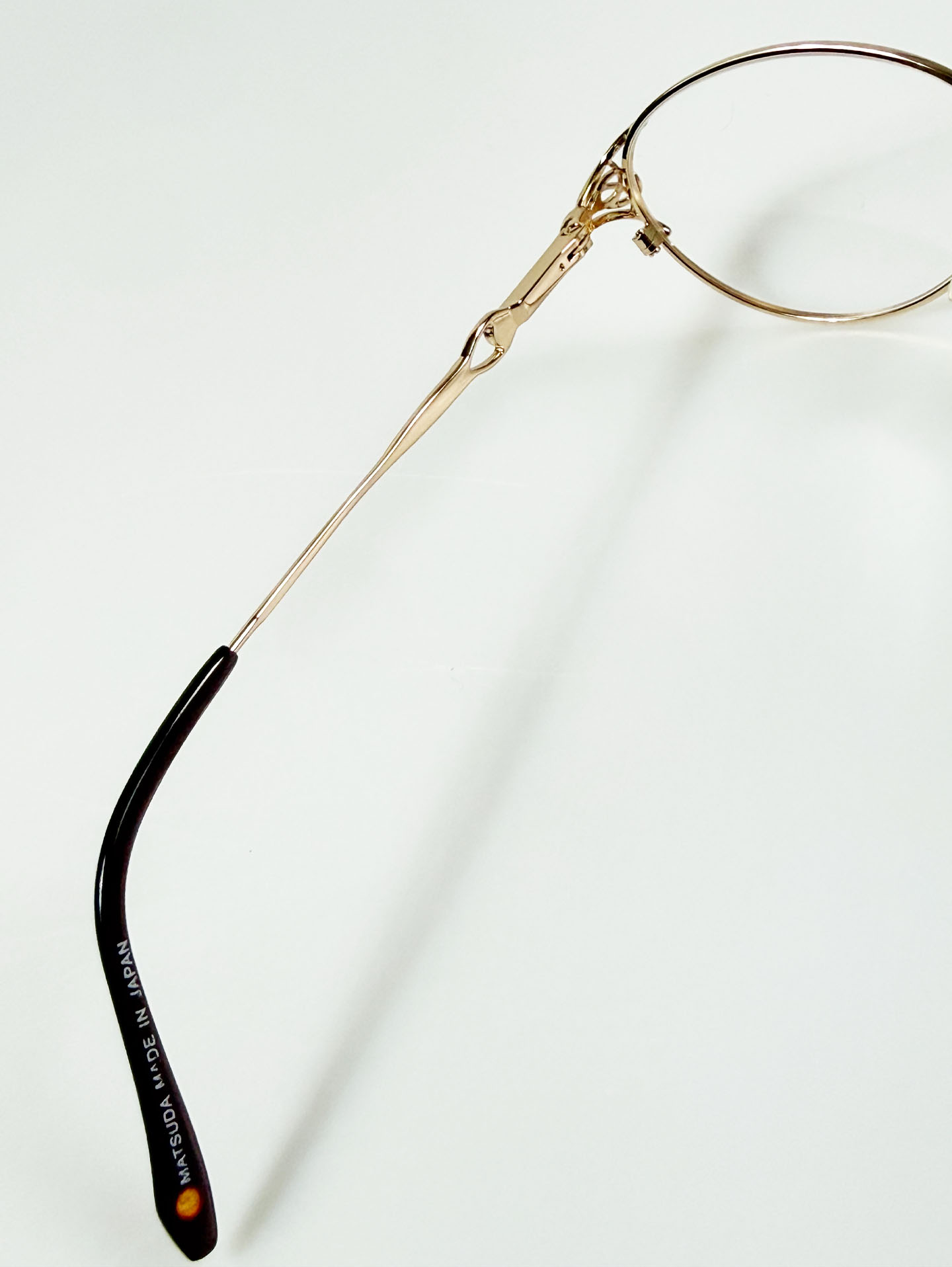 Gold Metal Slim Oval Frame Glasses