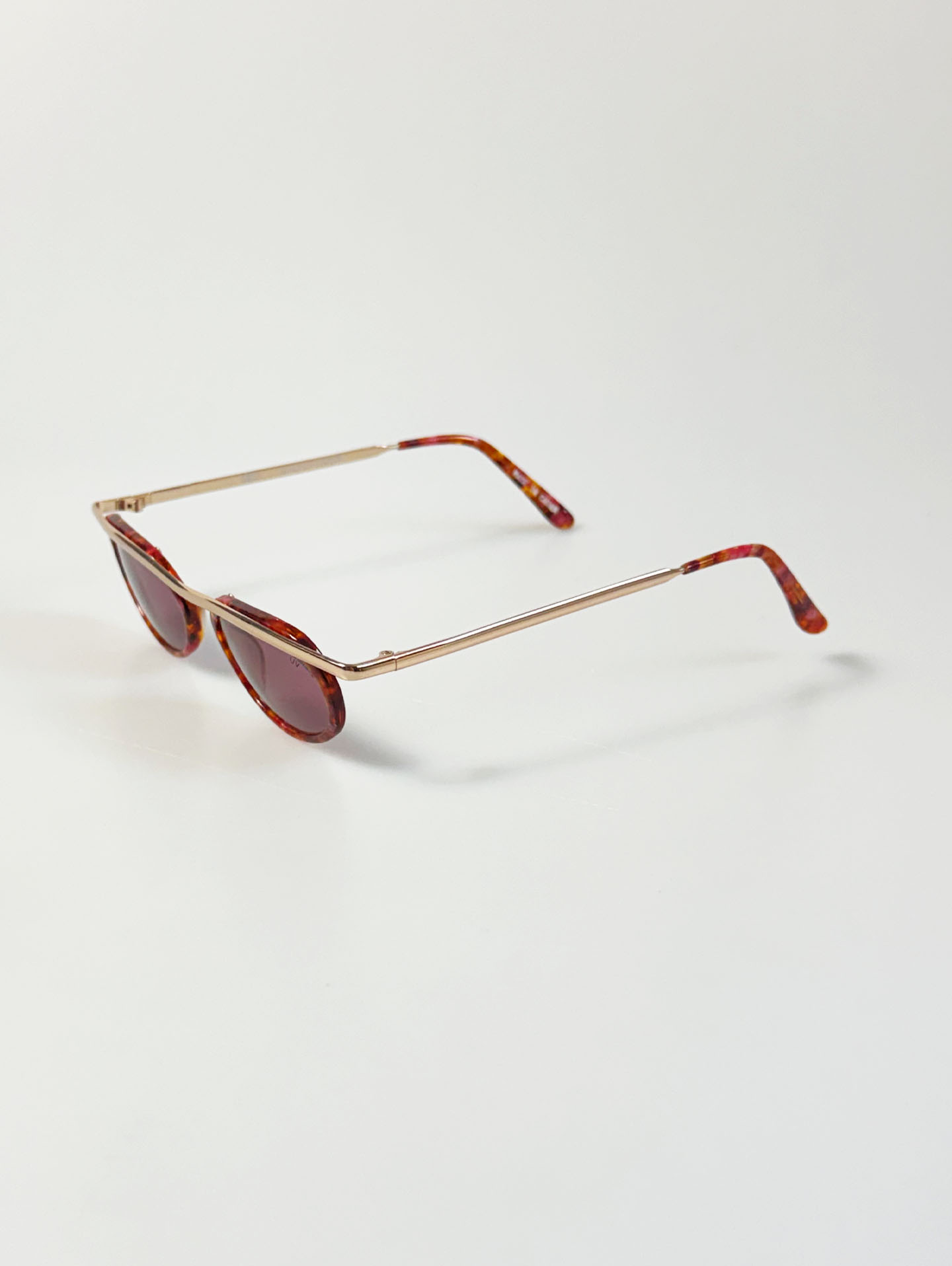 90's MICHIKO LONDON Tortoiseshell Oval Gold Metal Tint Sunglasses