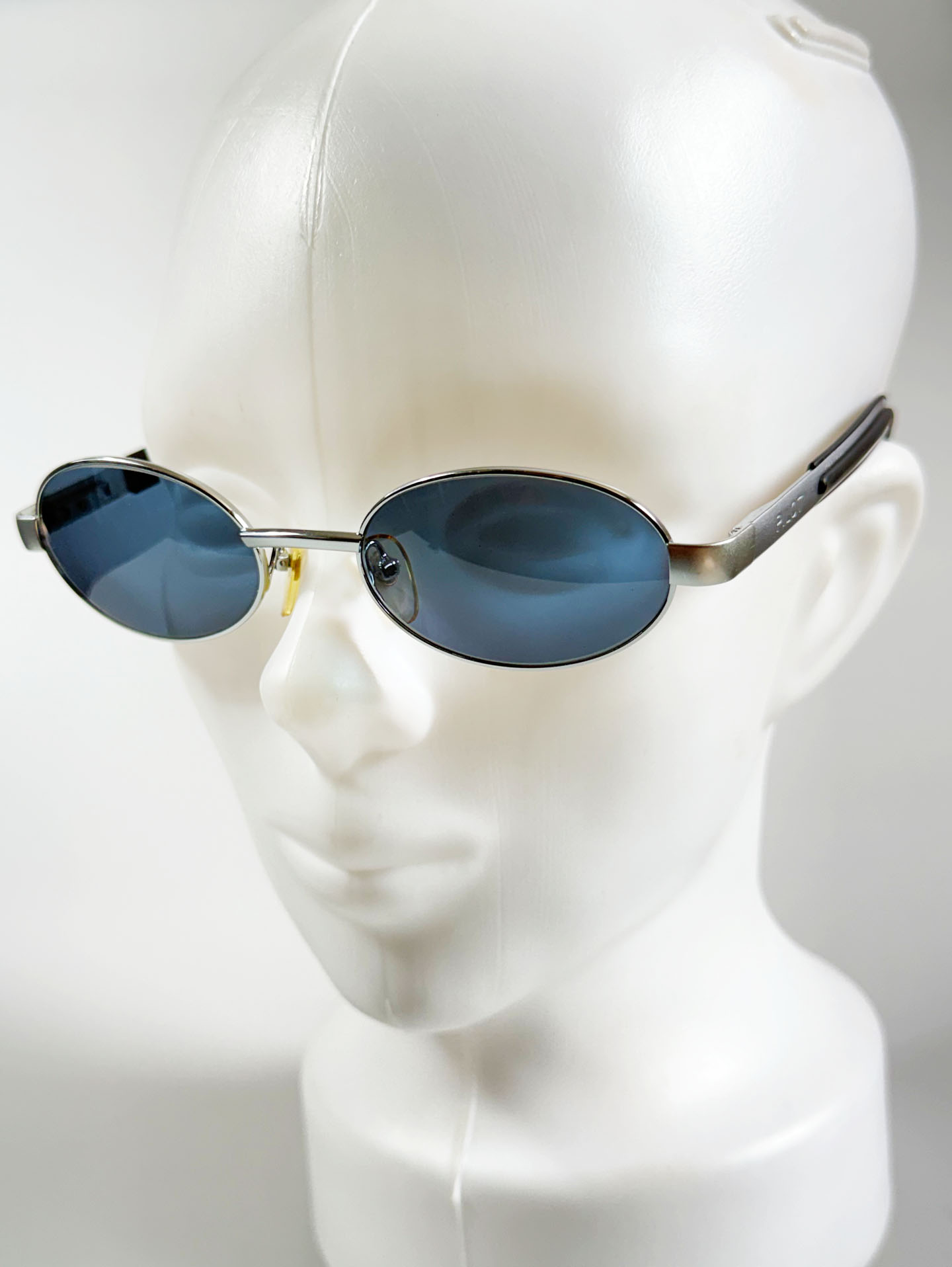 90's PILOT Silver Slim Oval Metal Sunglasses