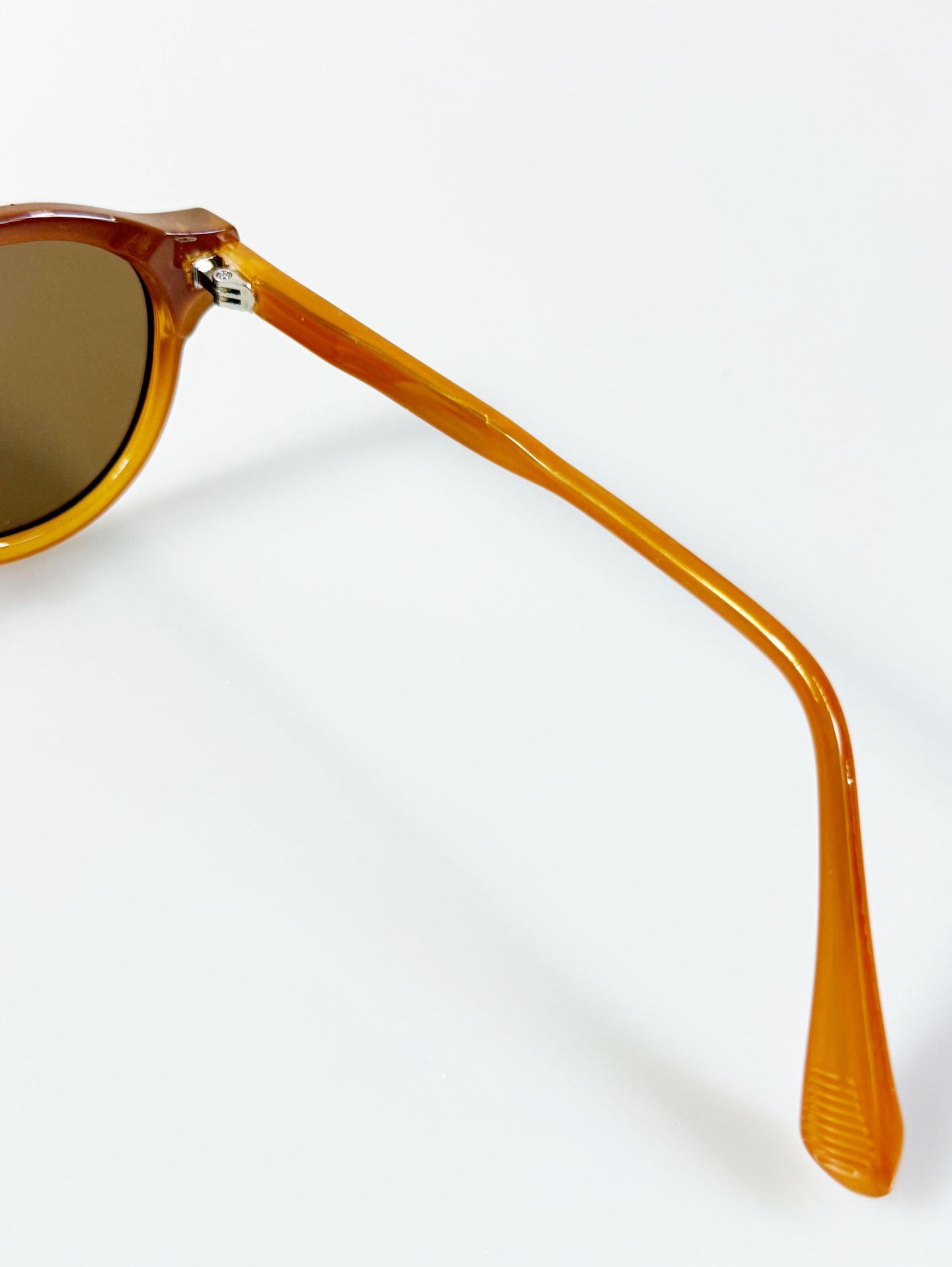 Gradient Amber Clear Bold Round Tinted Sunglasses