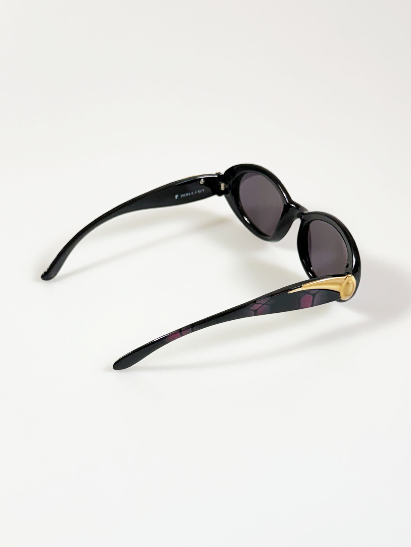 90's Italy Black & Purple Bold Oval Frame Sunglasses