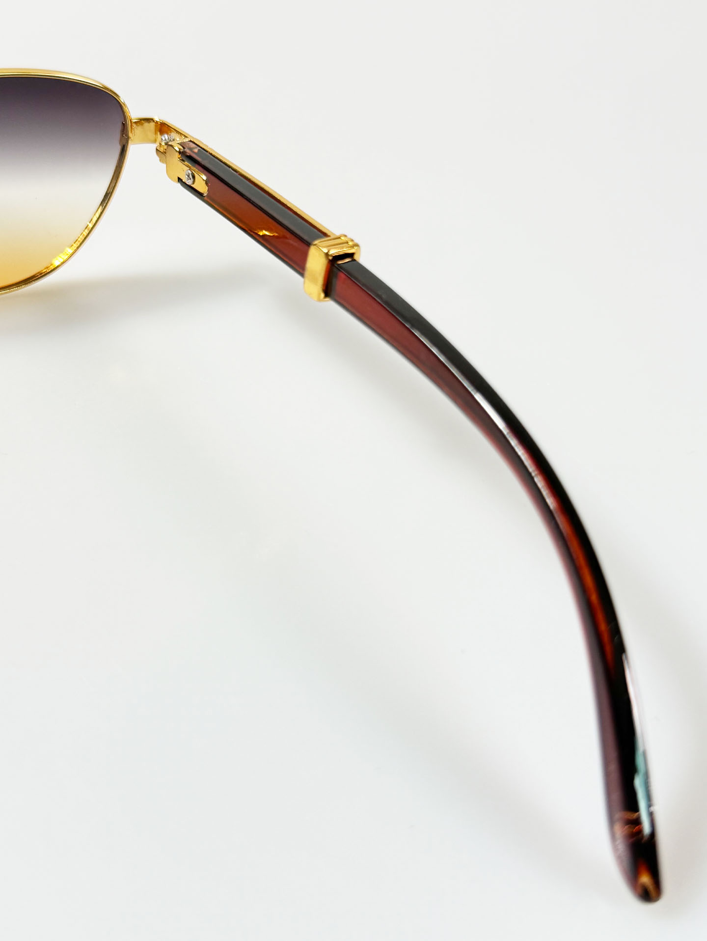 Gold Slim Oval Metal Frame Gradient Tint Sunglasses