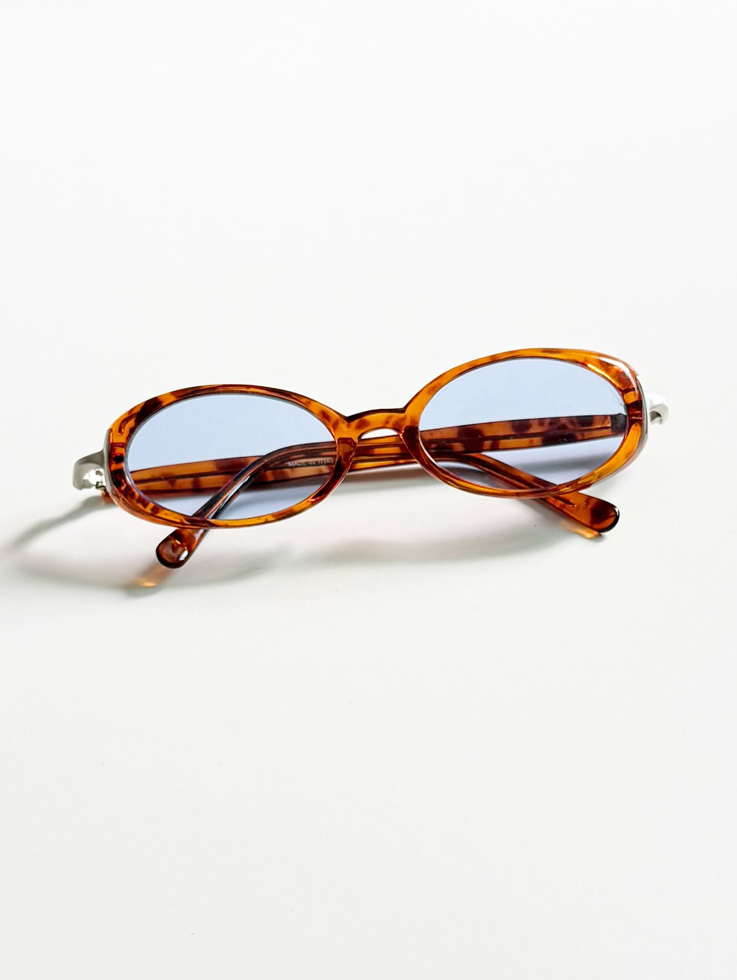 Amber Tortoiseshell Oval Frame Tint Sunglasses