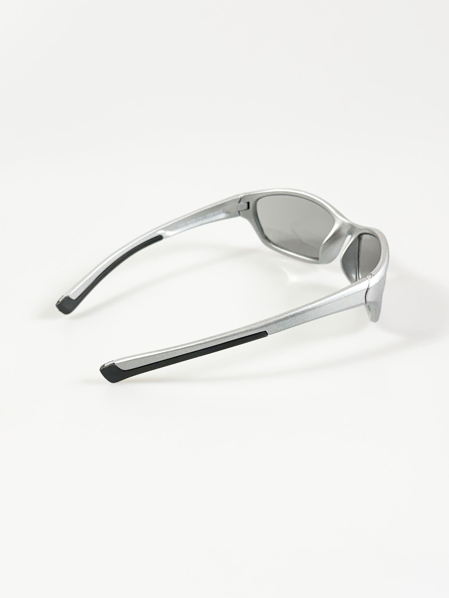 90's Silver Slim Oval Metal Tint Sunglasses