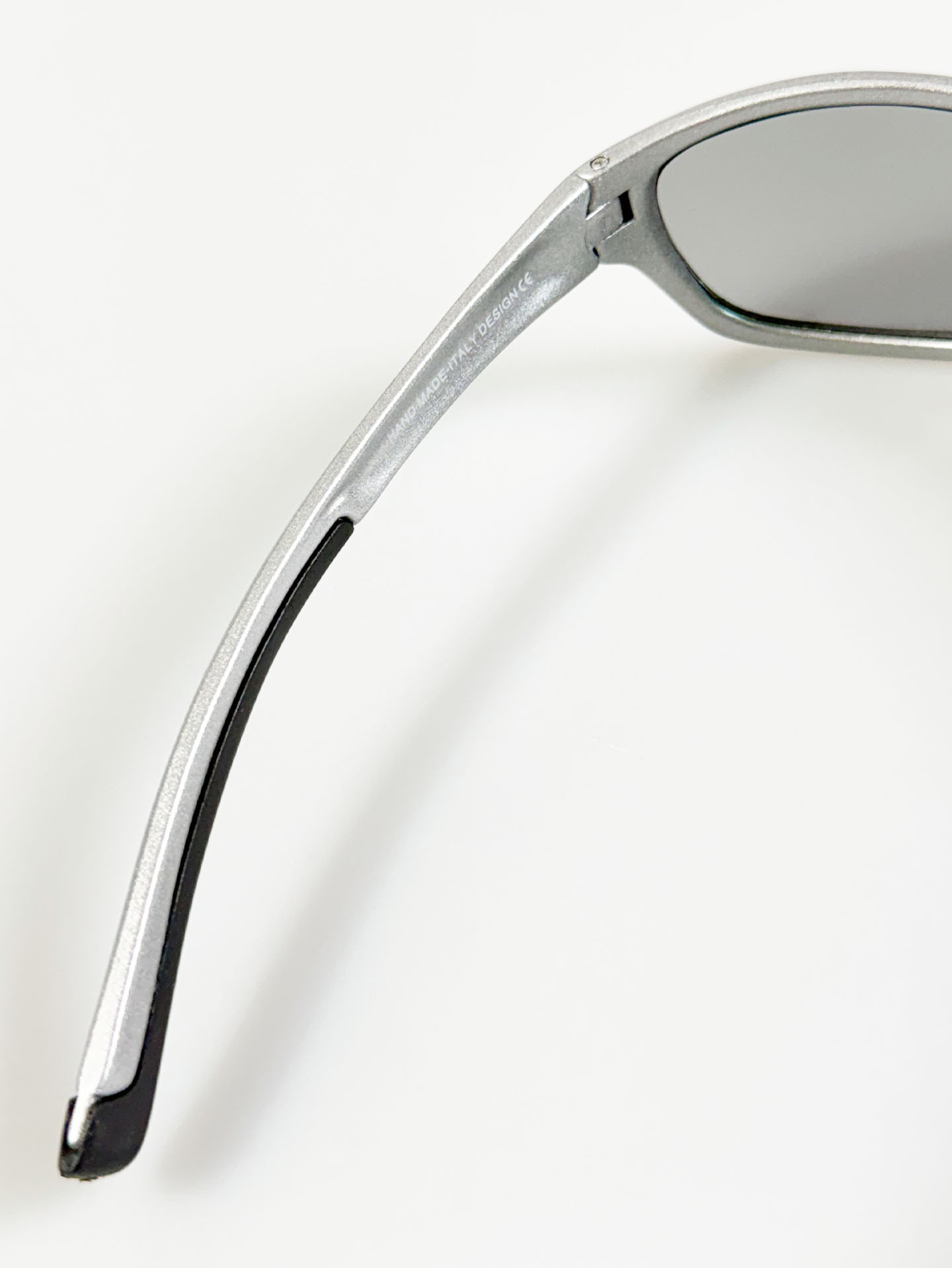 90's Silver Slim Oval Metal Tint Sunglasses