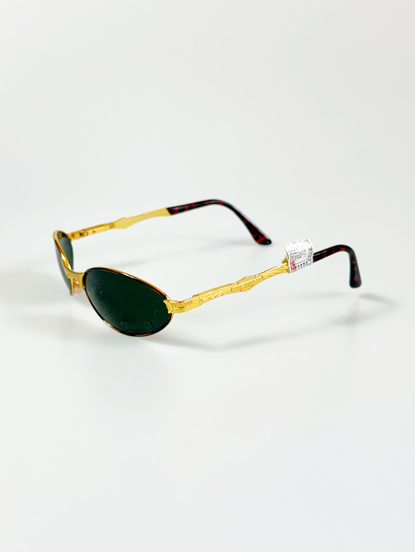 90's UNLIMITED Gold Slim Oval Metal Frame Sunglasses