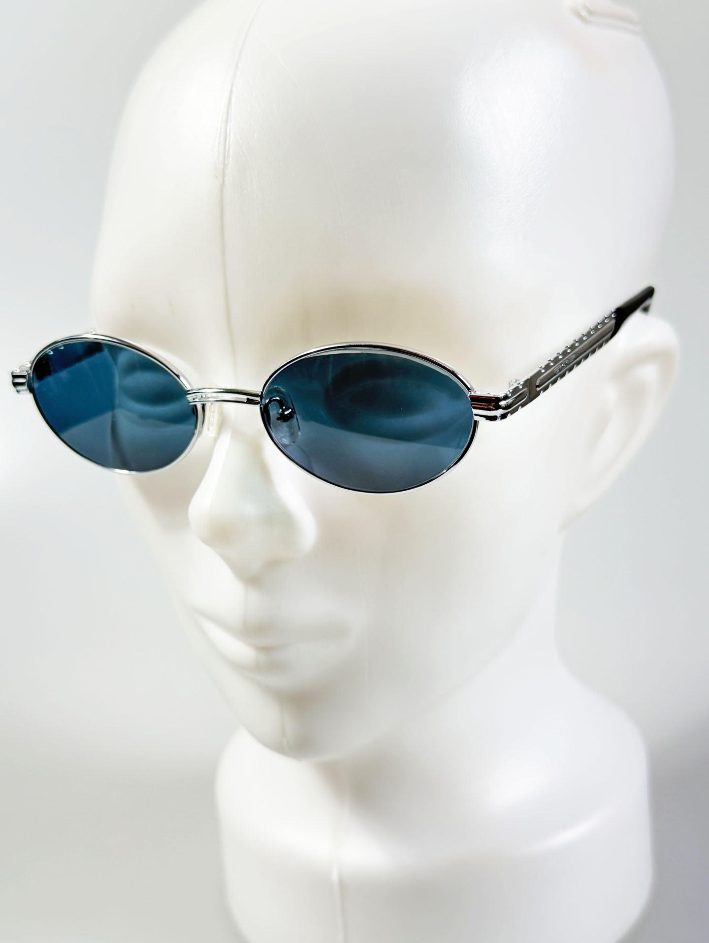 90's Silver Slim Oval Metal Sunglasses