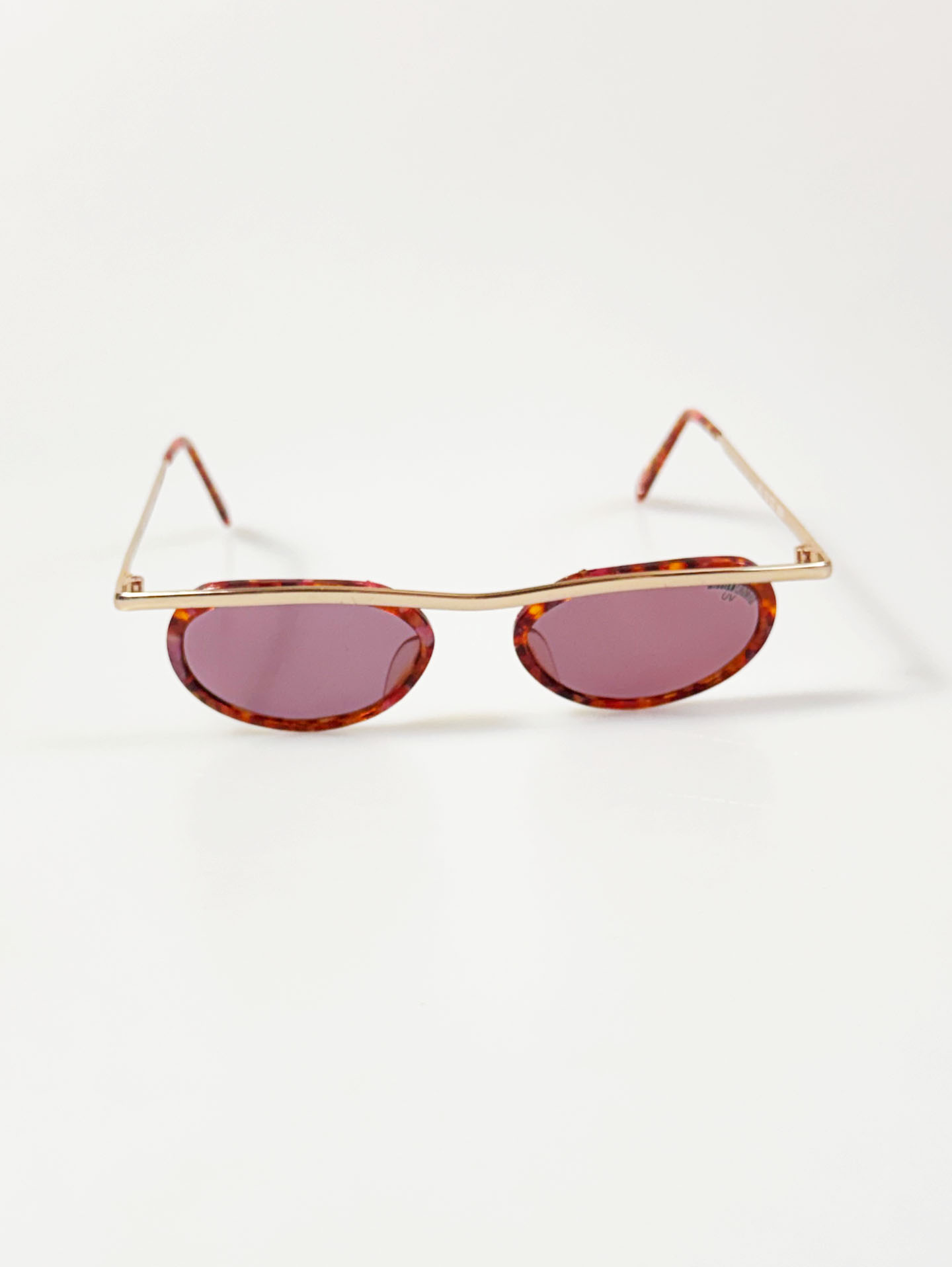90's MICHIKO LONDON Tortoiseshell Oval Gold Metal Tint Sunglasses