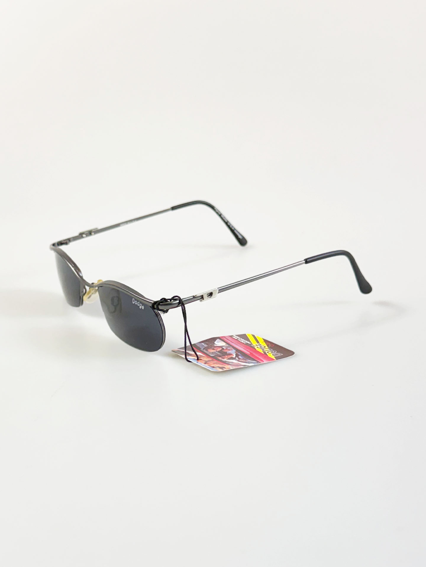 90's DODGE Gunmetal Oval Wire Frame Sunglasses