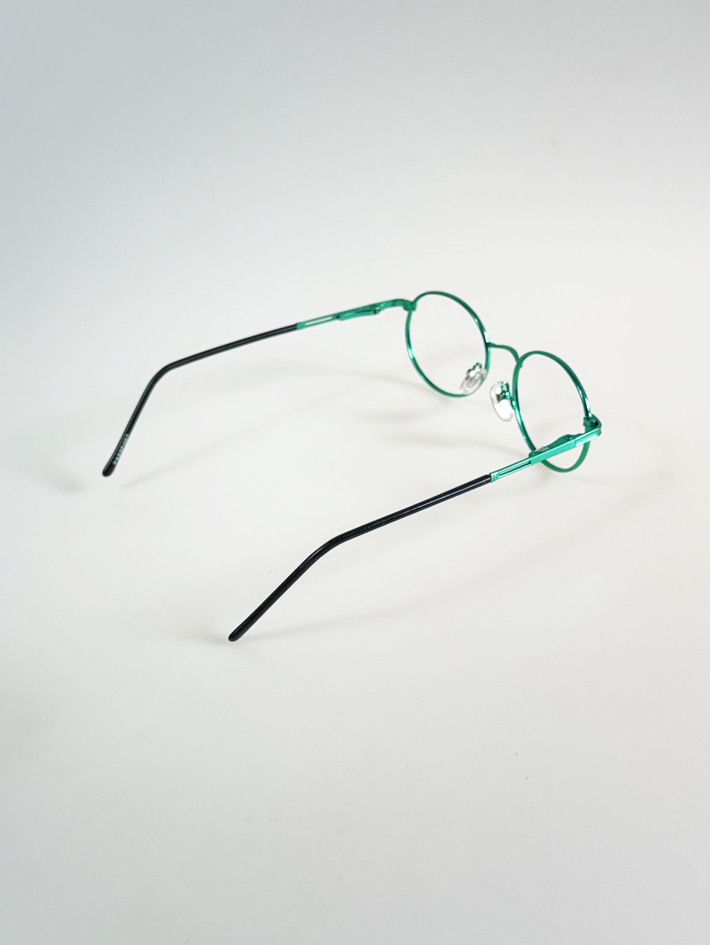 90's PASSPORT Emerald Green Slim Oval Metal Frame Glasses