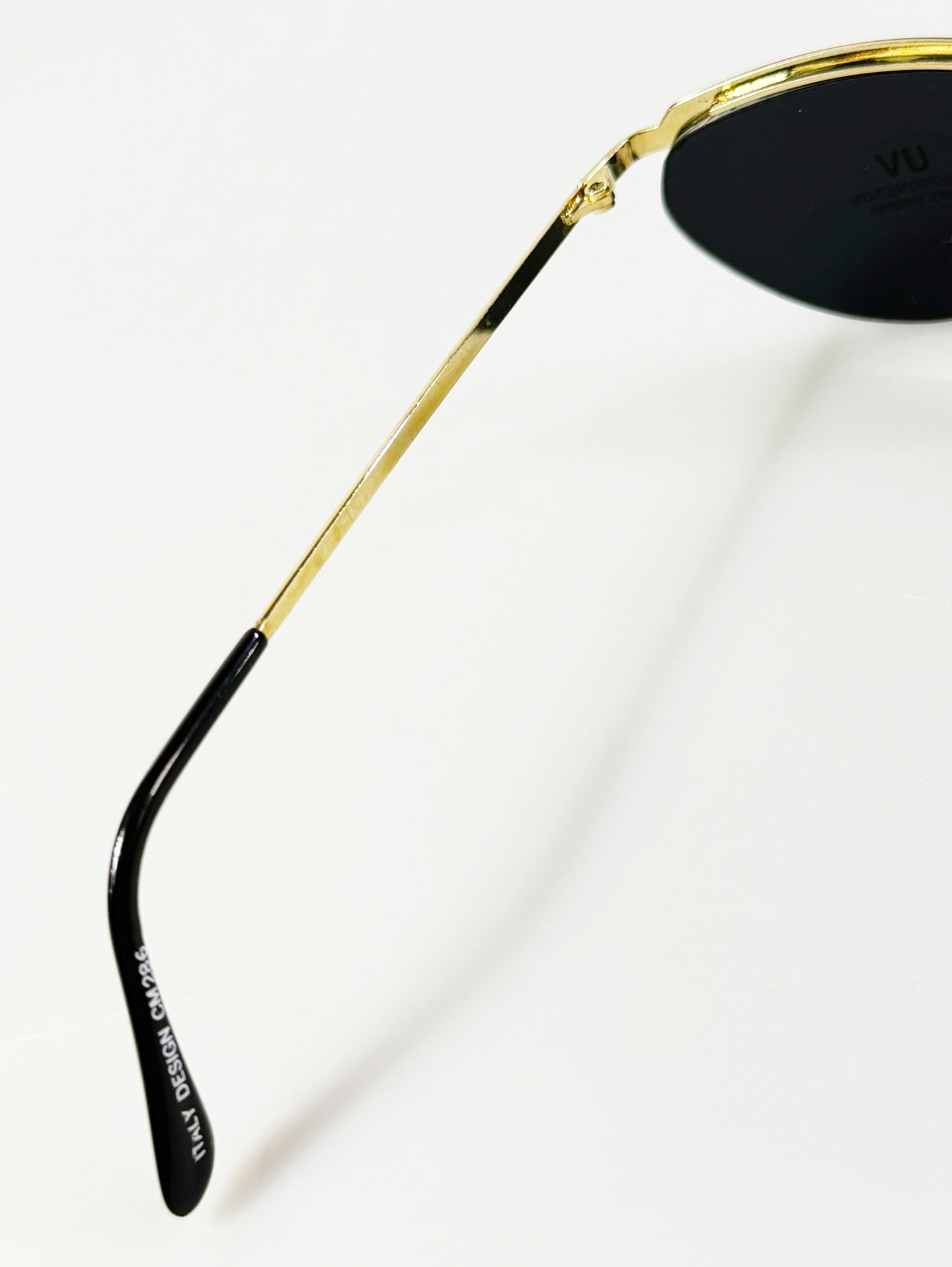 90's Gold Semi-Rimless Oval Metal Sunglasses