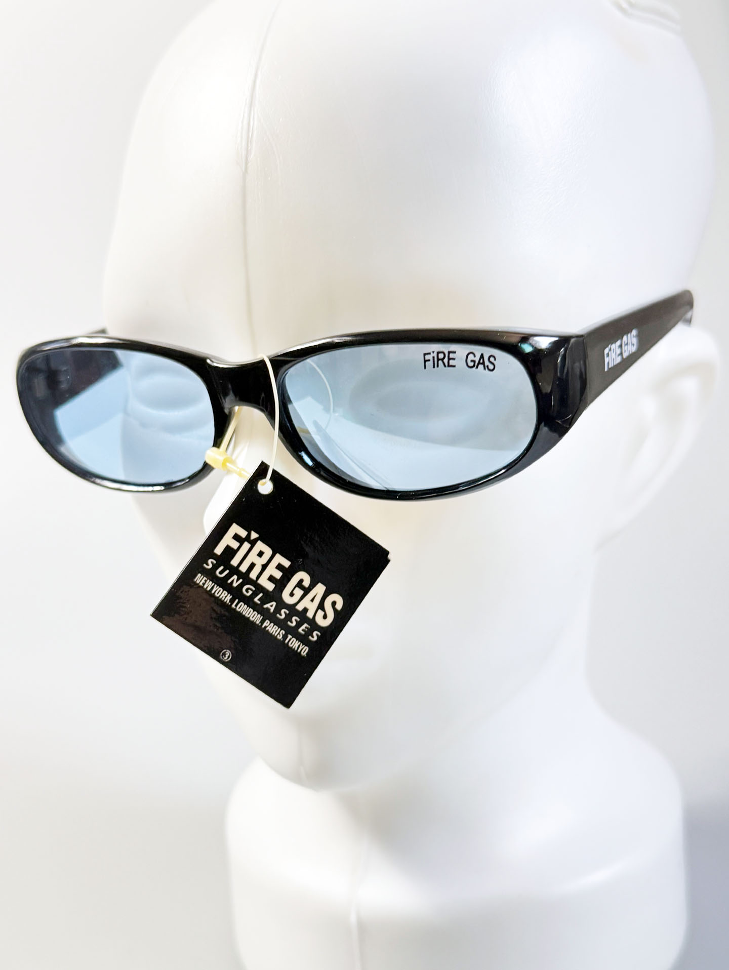 90's FIRE GAS Glossy Black Bold Oval Tint Sunglasses