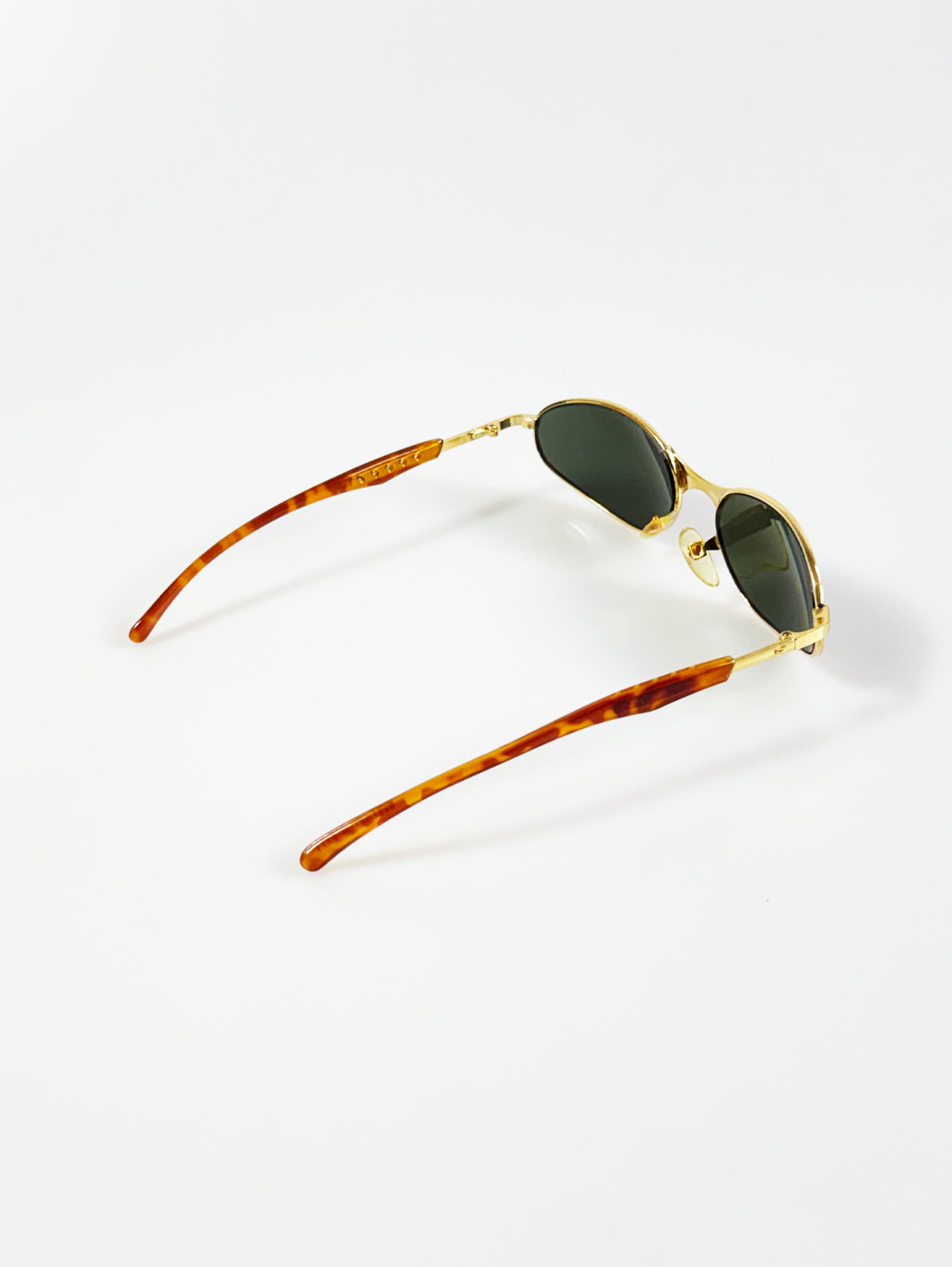 Gold Slim Oval Metal Frame Sunglasses