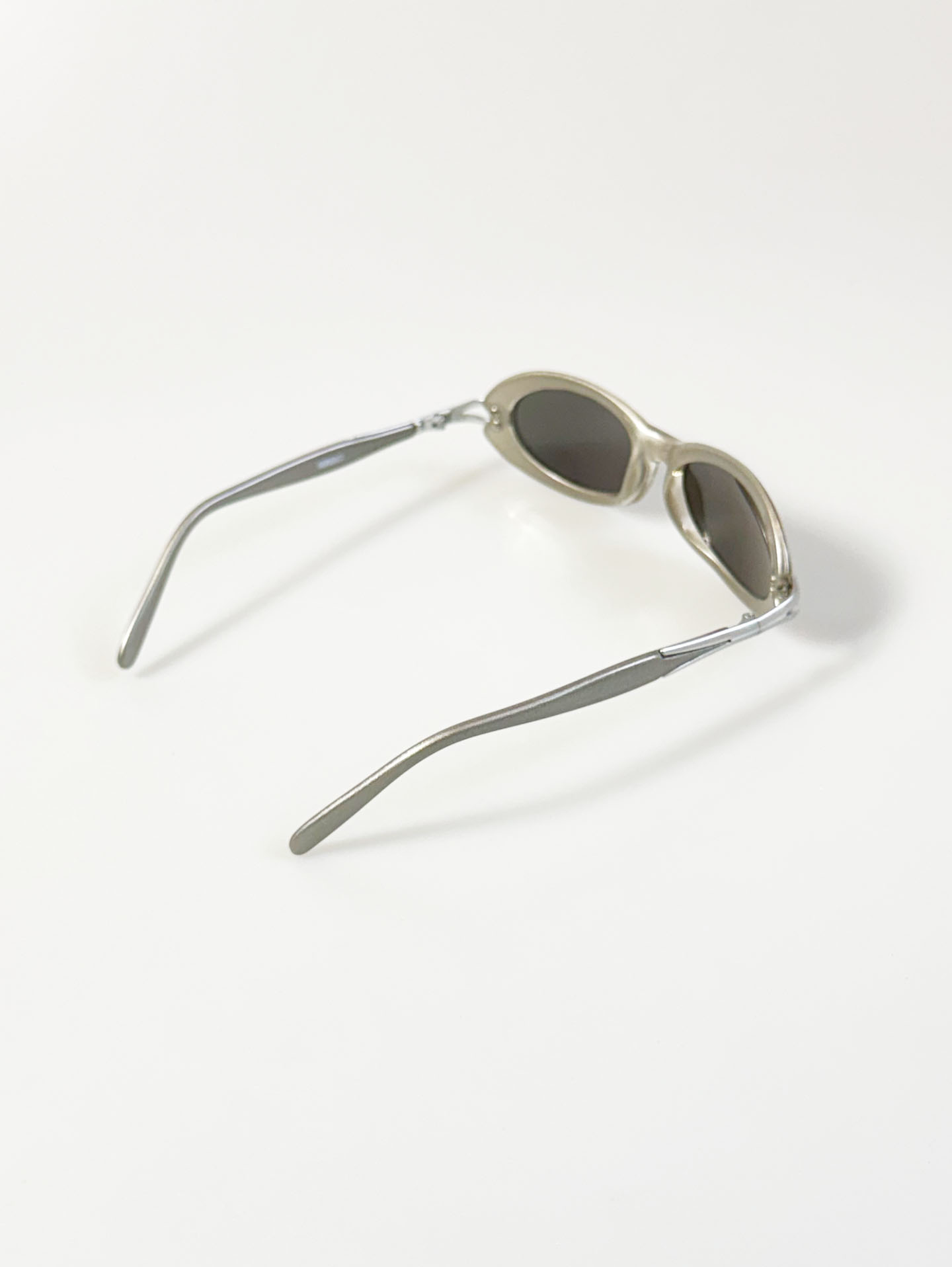 90's SERENO Bold Oval Combination Frame Sunglasses