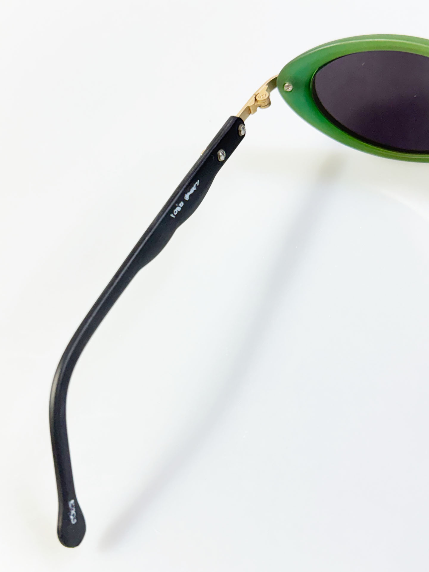 90's Christian Kevin Bold Oval Frame Sunglasses