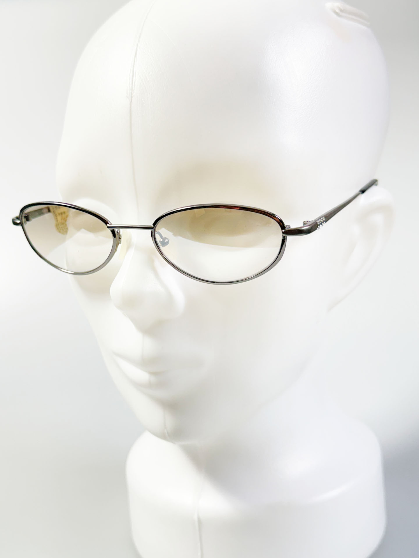 SILVIO VALENCIA Dark Silver Slim Oval Metal Frame Tint Sunglasses