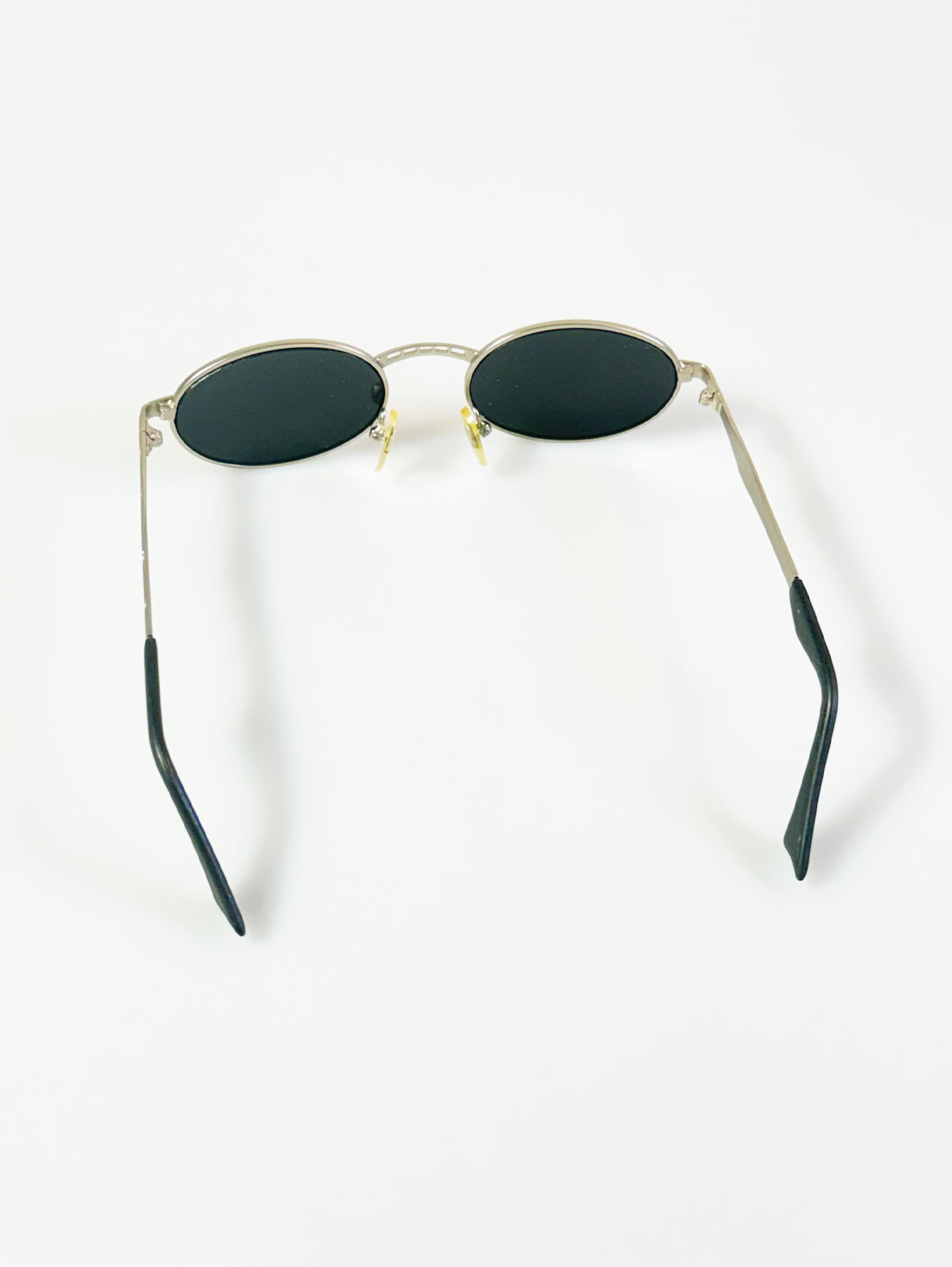 90’s Silver Slim Oval Metal Frame Sunglasses