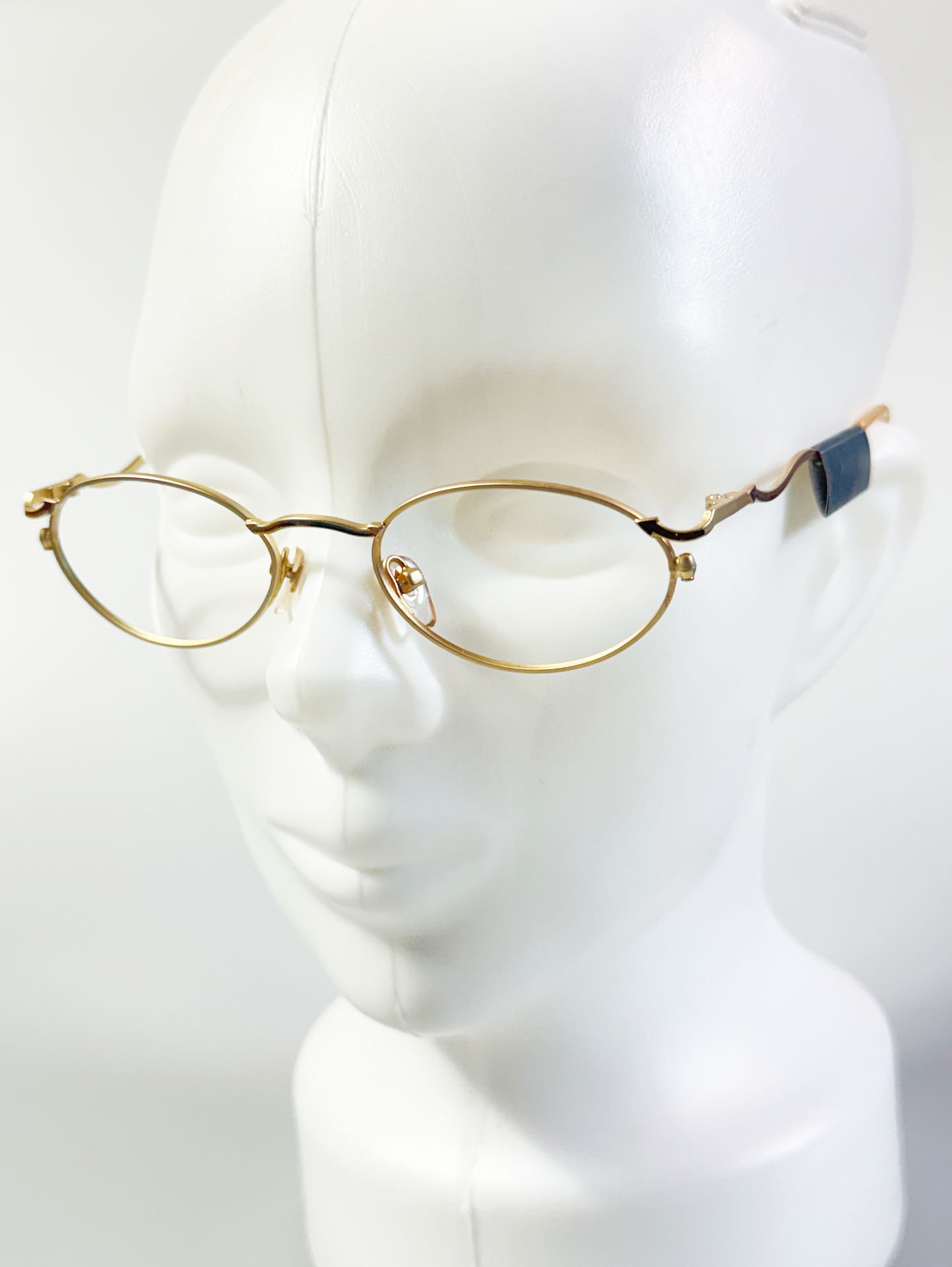 90’s ROYAL Gold Slim Oval Metal Glasses