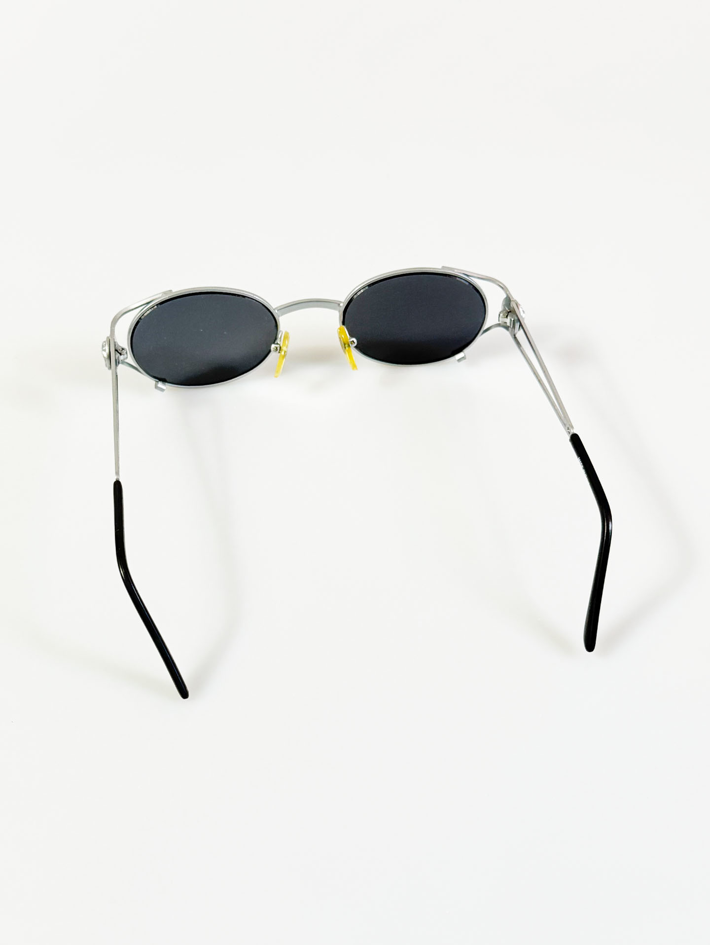 90’s Silver Slim Oval Metal Frame Sunglasses