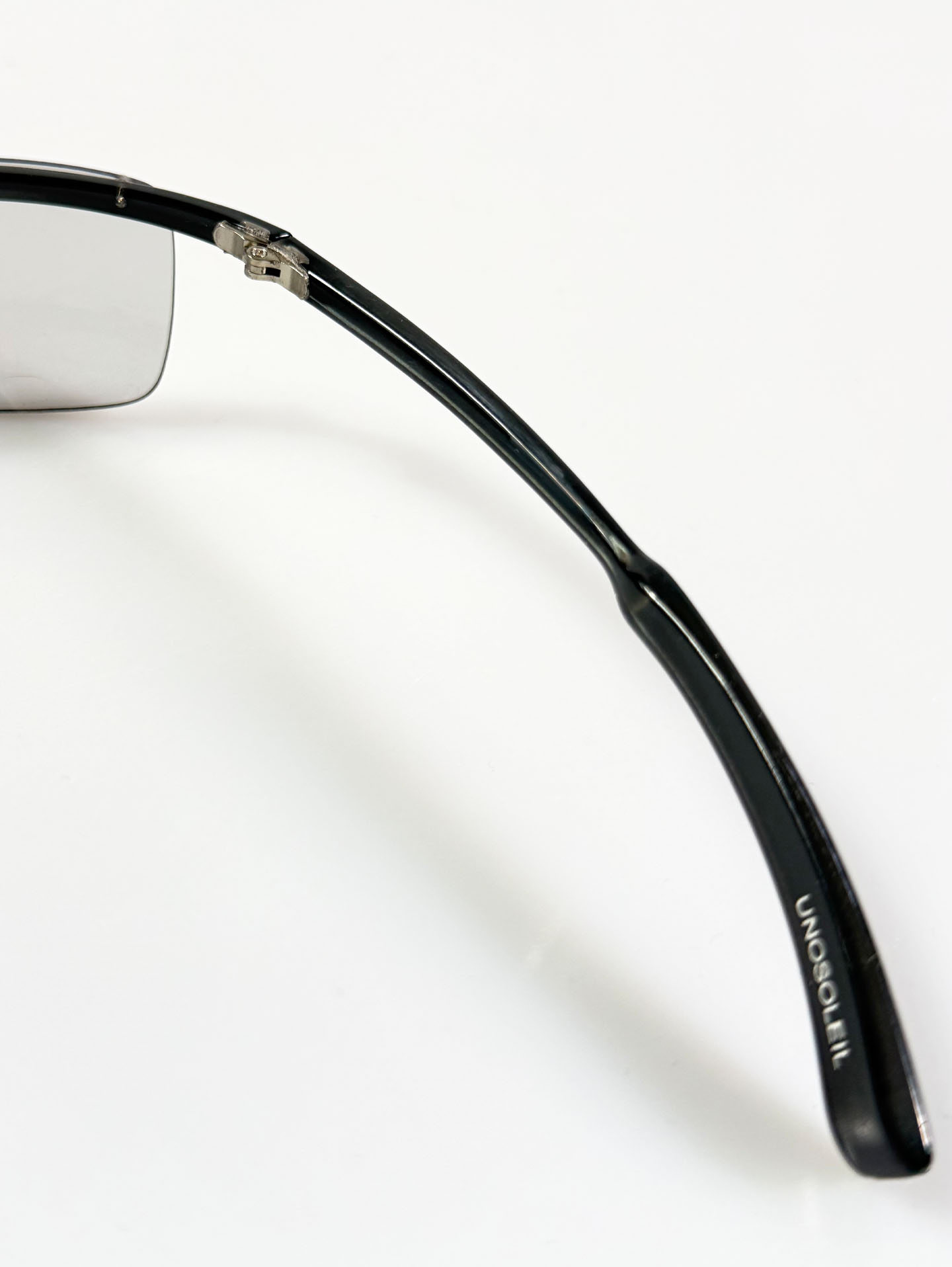 UNOSOLEIL Semi-Rimless Square Sunglasses