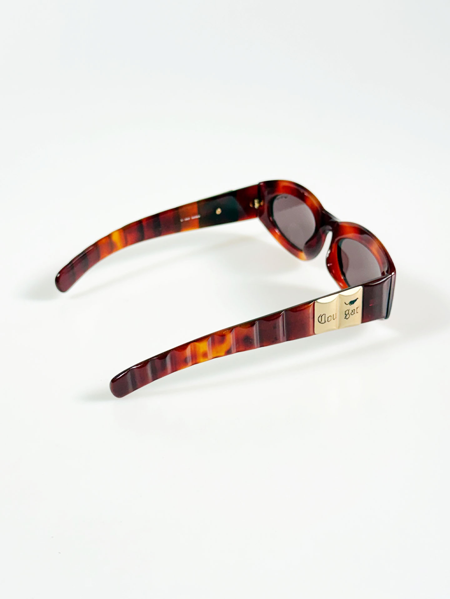 90's COUGAR Tortoiseshell Bold Oval Tint Sunglasses