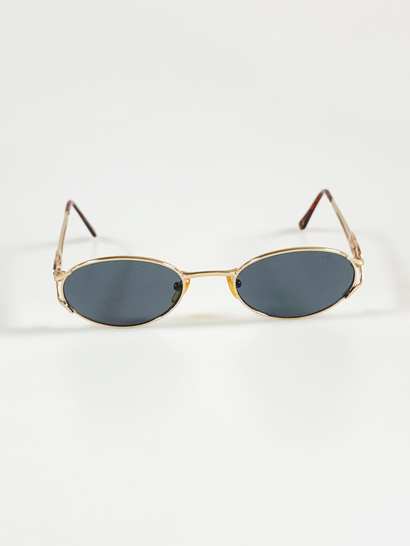 Gold Slim Oval Metal Frame Sunglasses