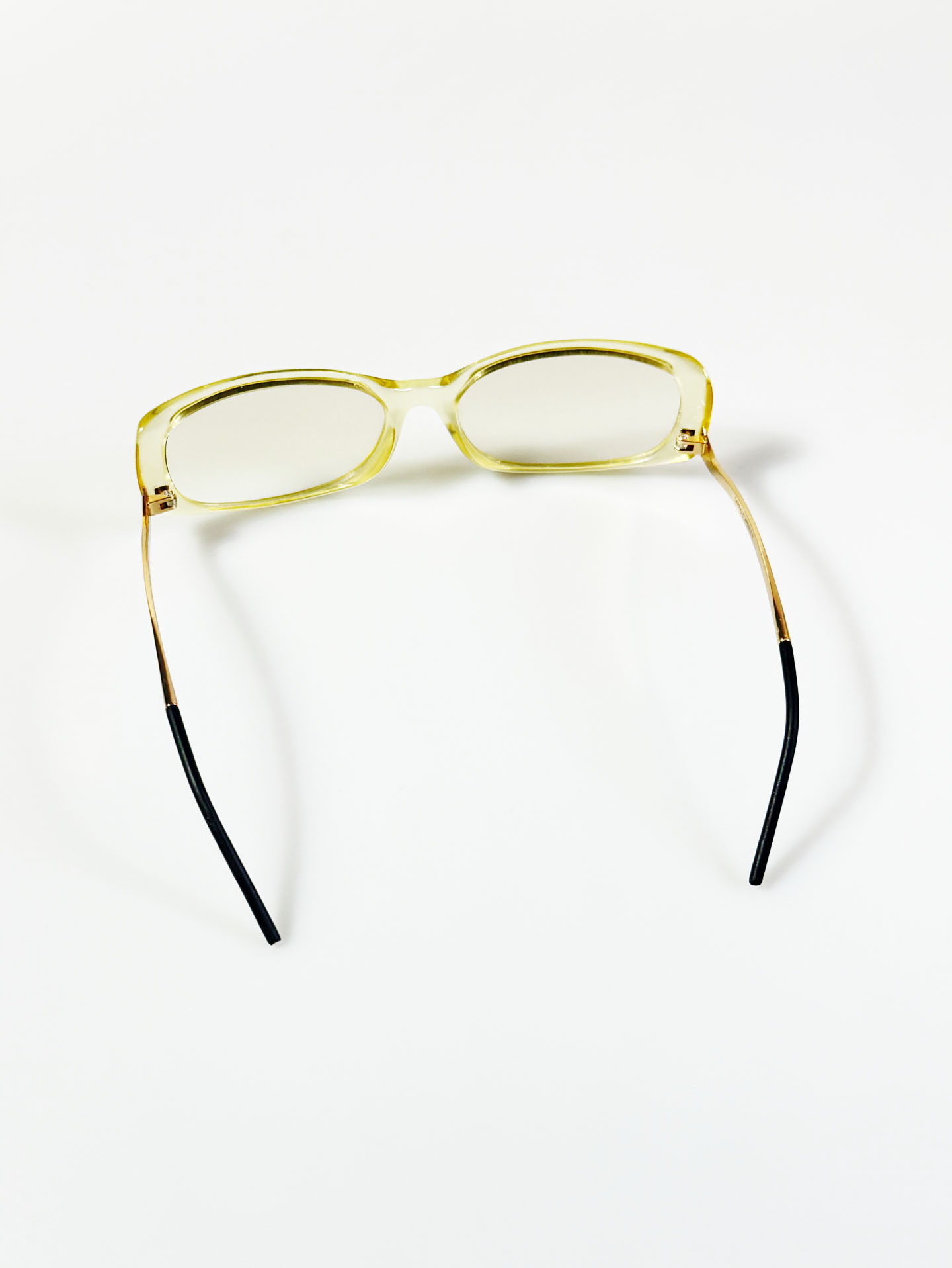 CAPRIO Translucent Bold Square Sunglasses