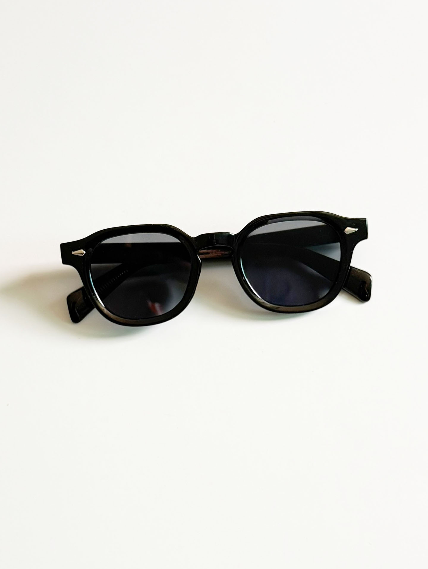 Classic Black Bold Square Frame Sunglasses