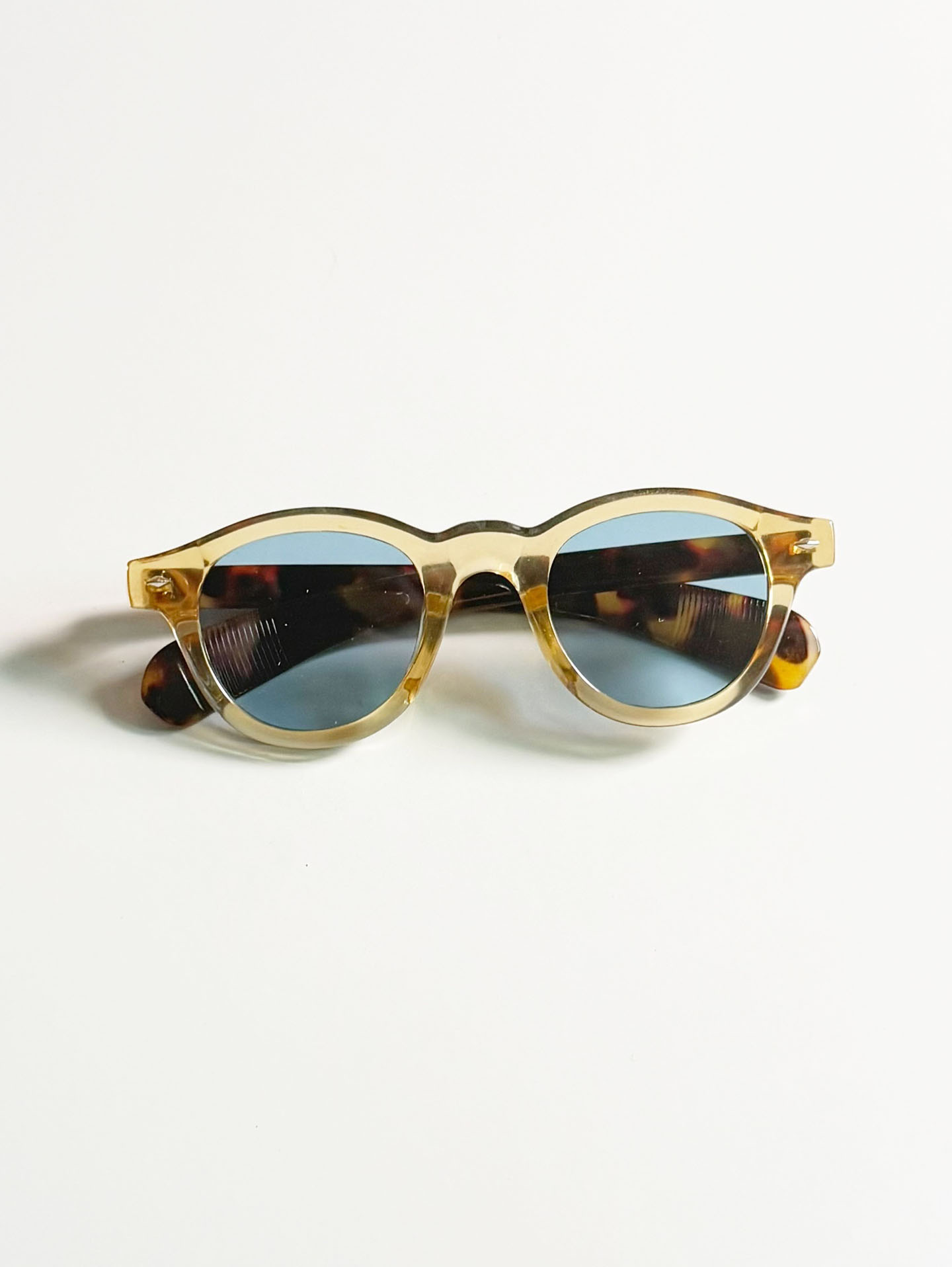 Clear Amber Bold Round Tinted Sunglasses