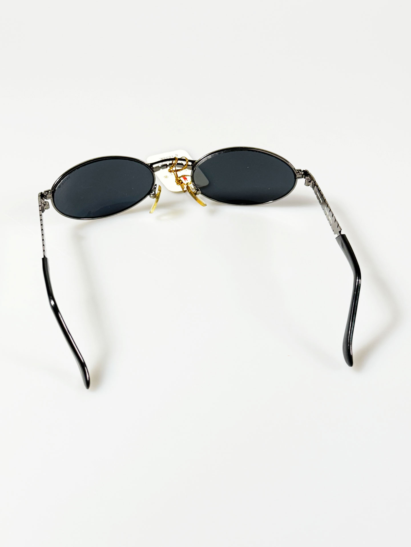 90's PEACE JAPAN Silver Razor-Temple Oval Metal Sunglasses