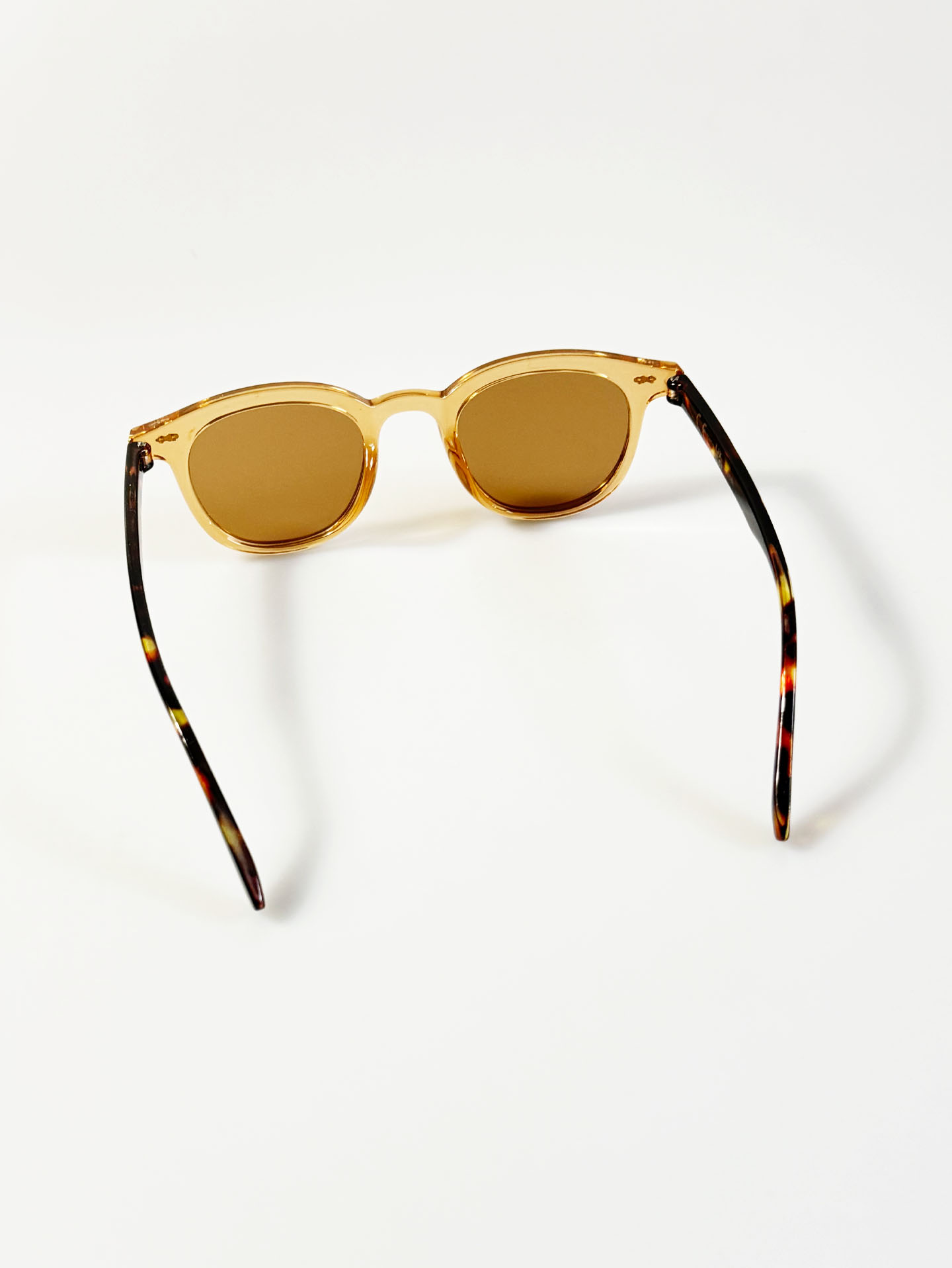 Clear Amber Bold Oval Tint Sunglasses