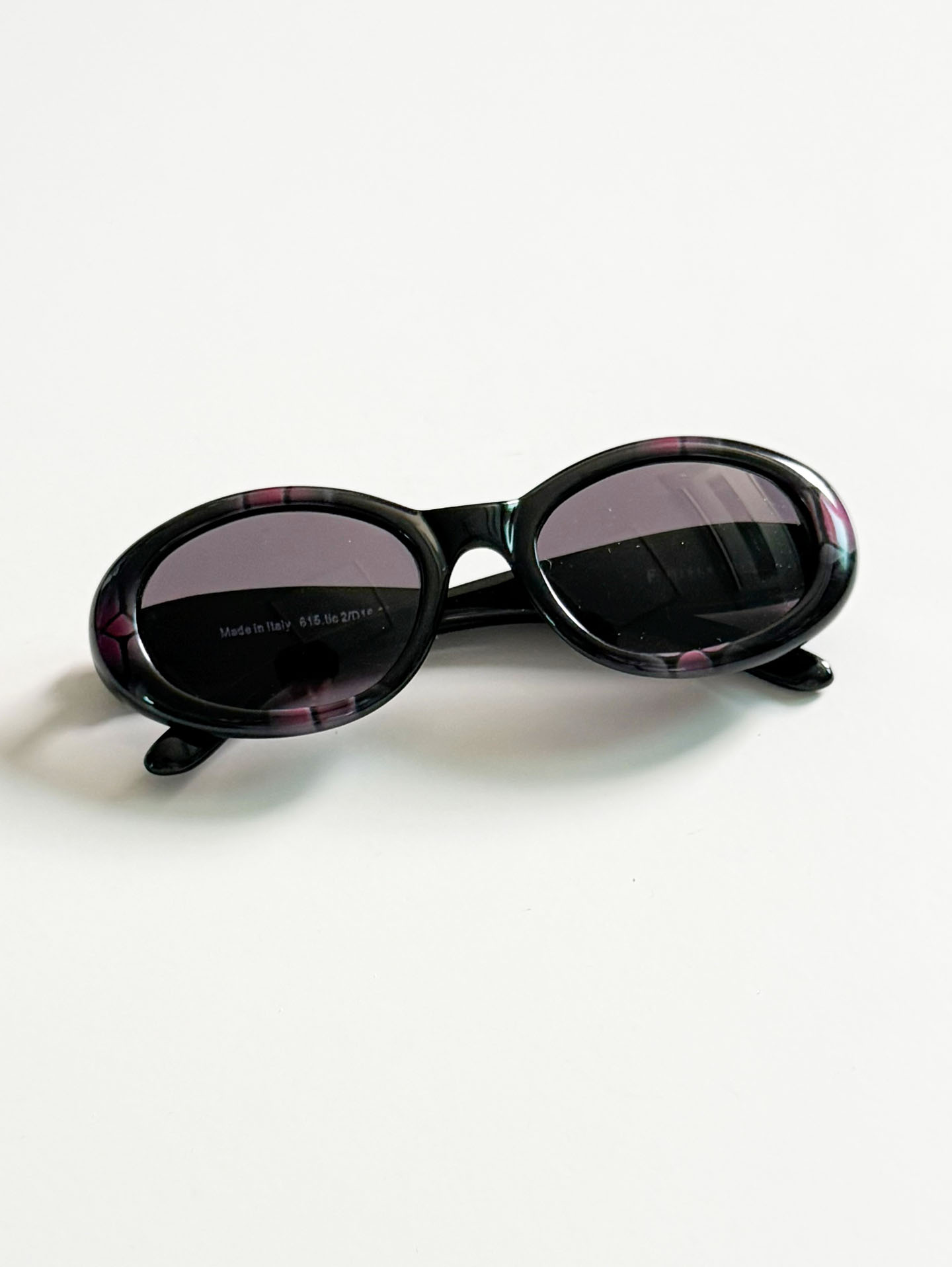 90's Italy Black & Purple Bold Oval Frame Sunglasses