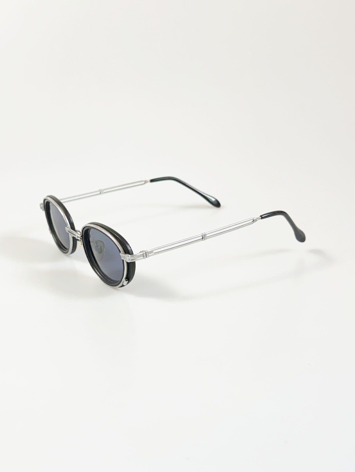 90's Silver & Black Layered Oval Metal Sunglasses