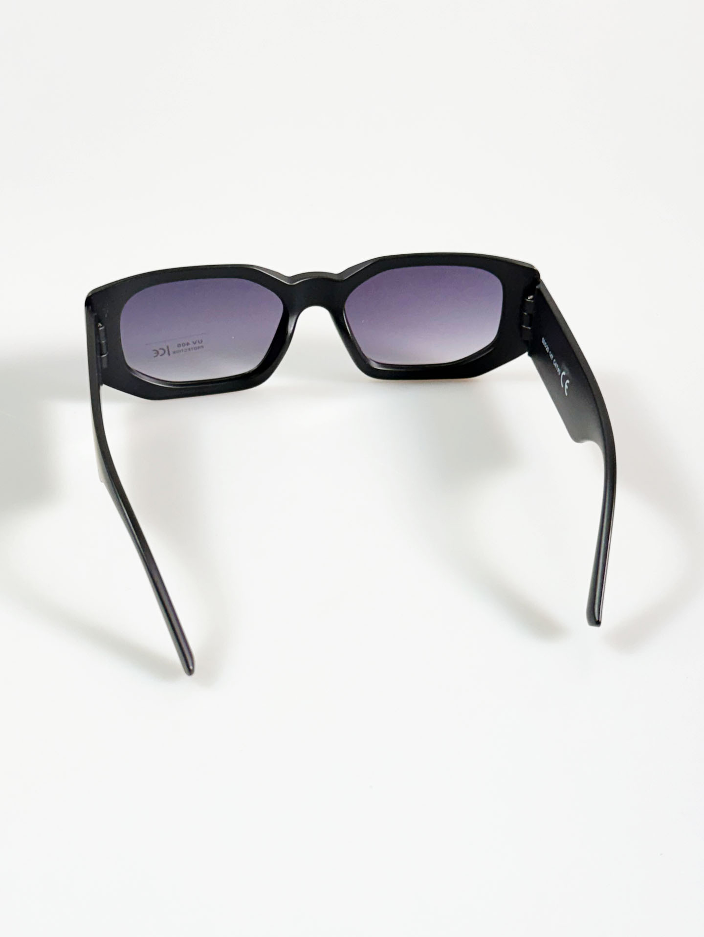 Matte Black Bold Geometric Square Frame Sunglasses