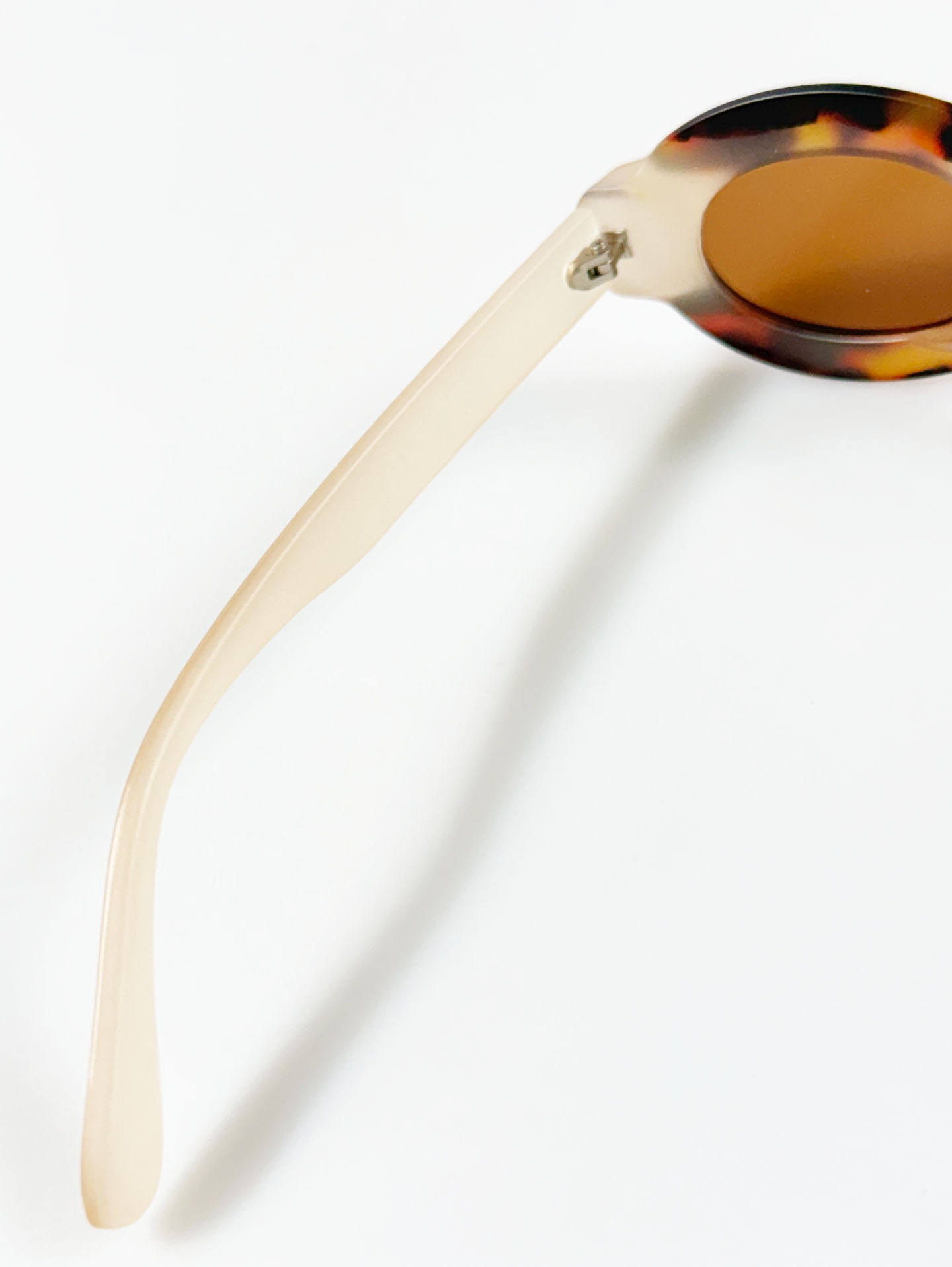 Tortoiseshell & Ivory Bold Oval Tint Sunglasses