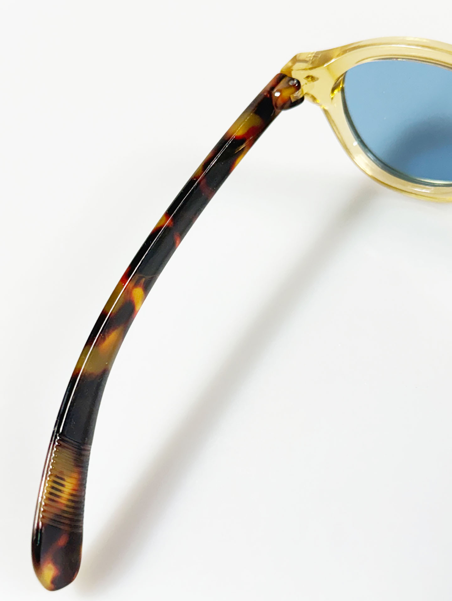 Clear Amber Bold Round Tinted Sunglasses