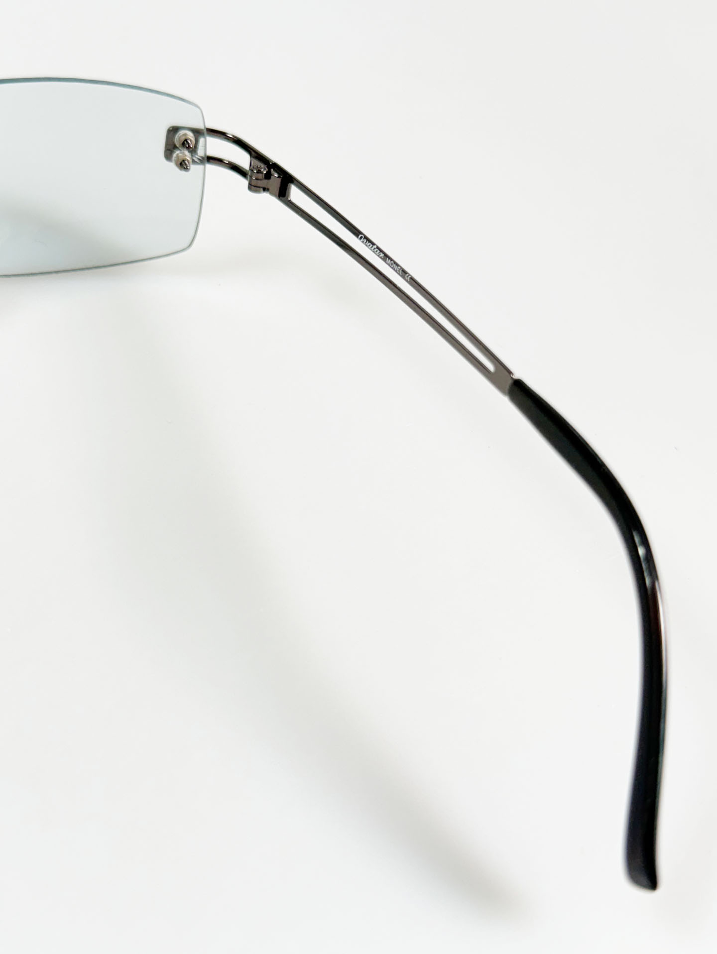 QUATAR Gunmetal Rimless Square Frame Glasses