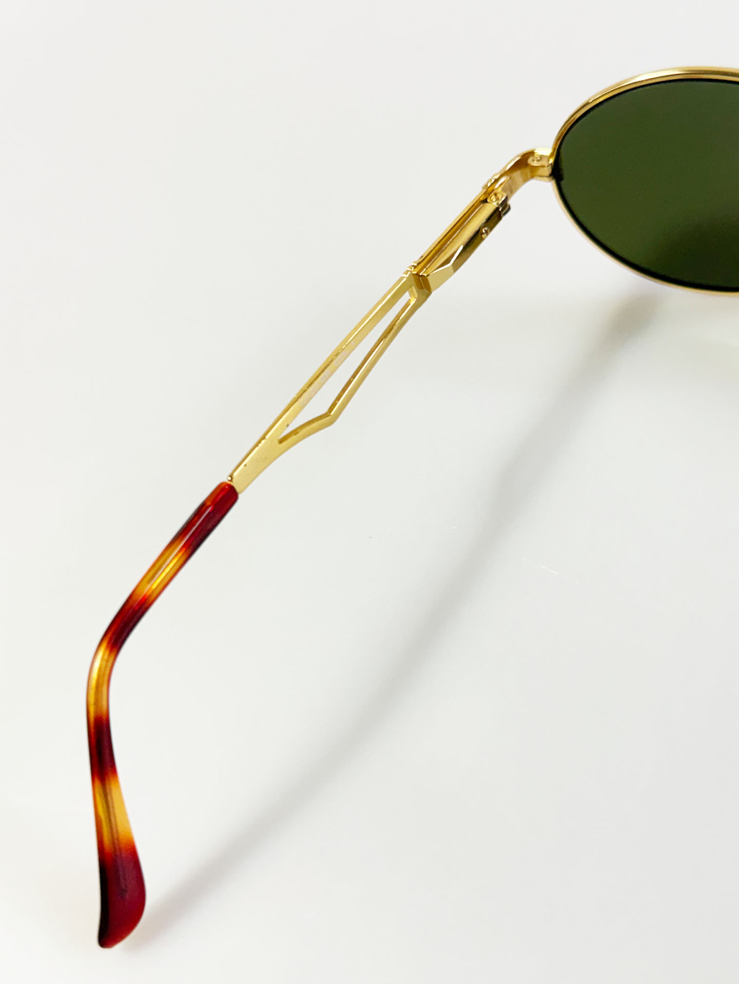 90's HARLEY Gold Oval Metal Frame Sunglasses