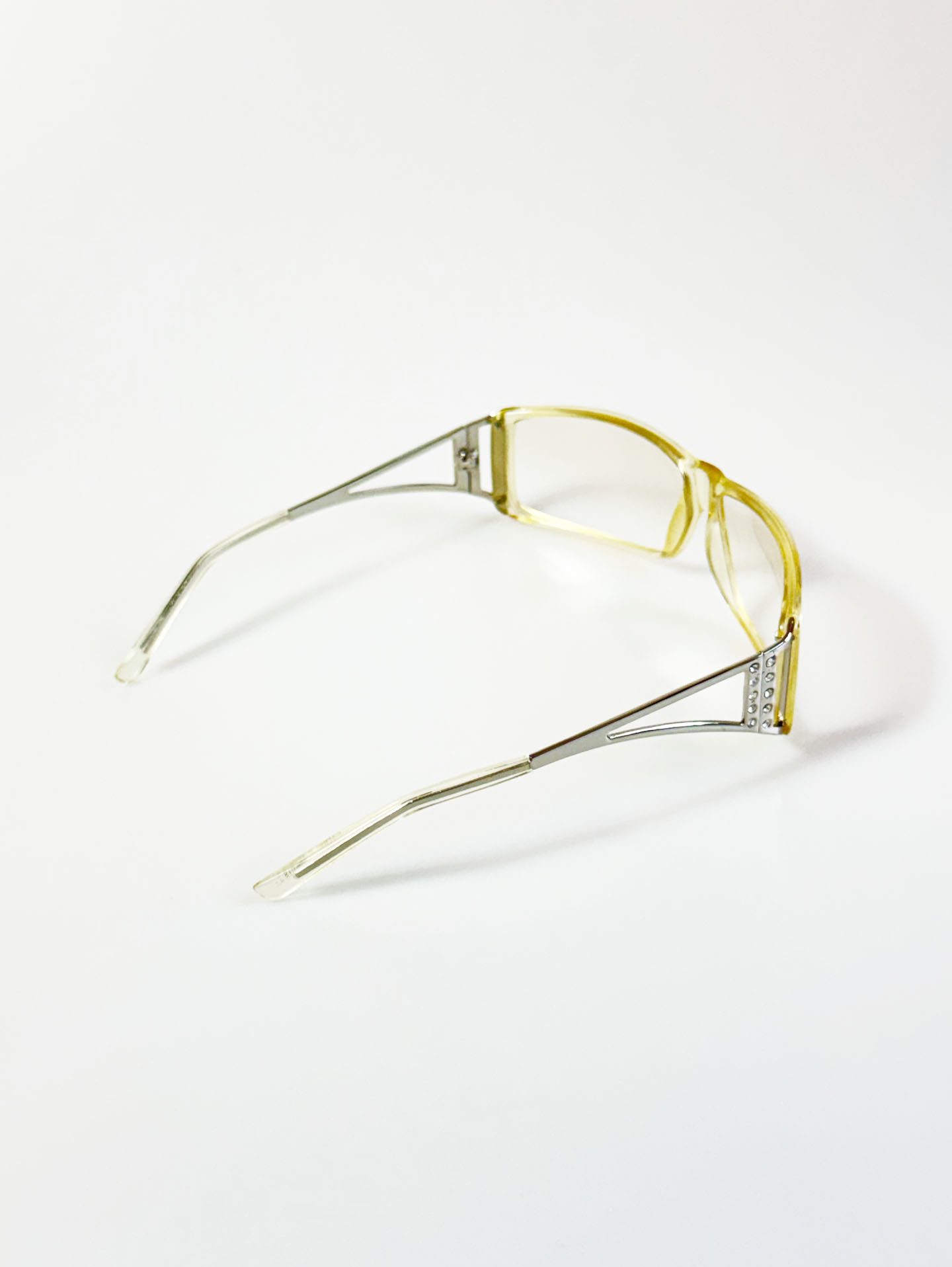 CAPRIO Translucent Bold Square Tinted Sunglasses