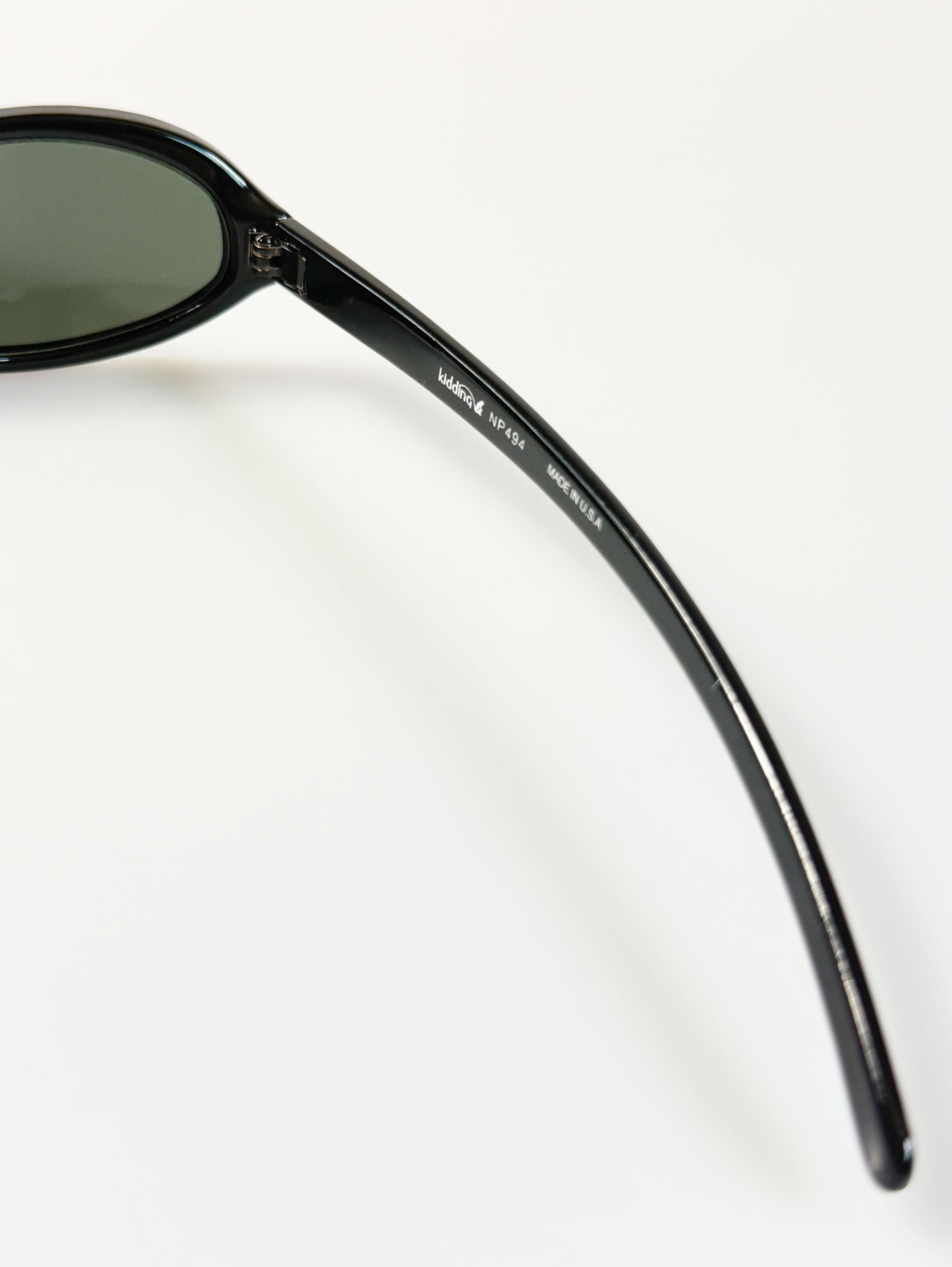 90's KIDDING Black Oval Wrap Sunglasses
